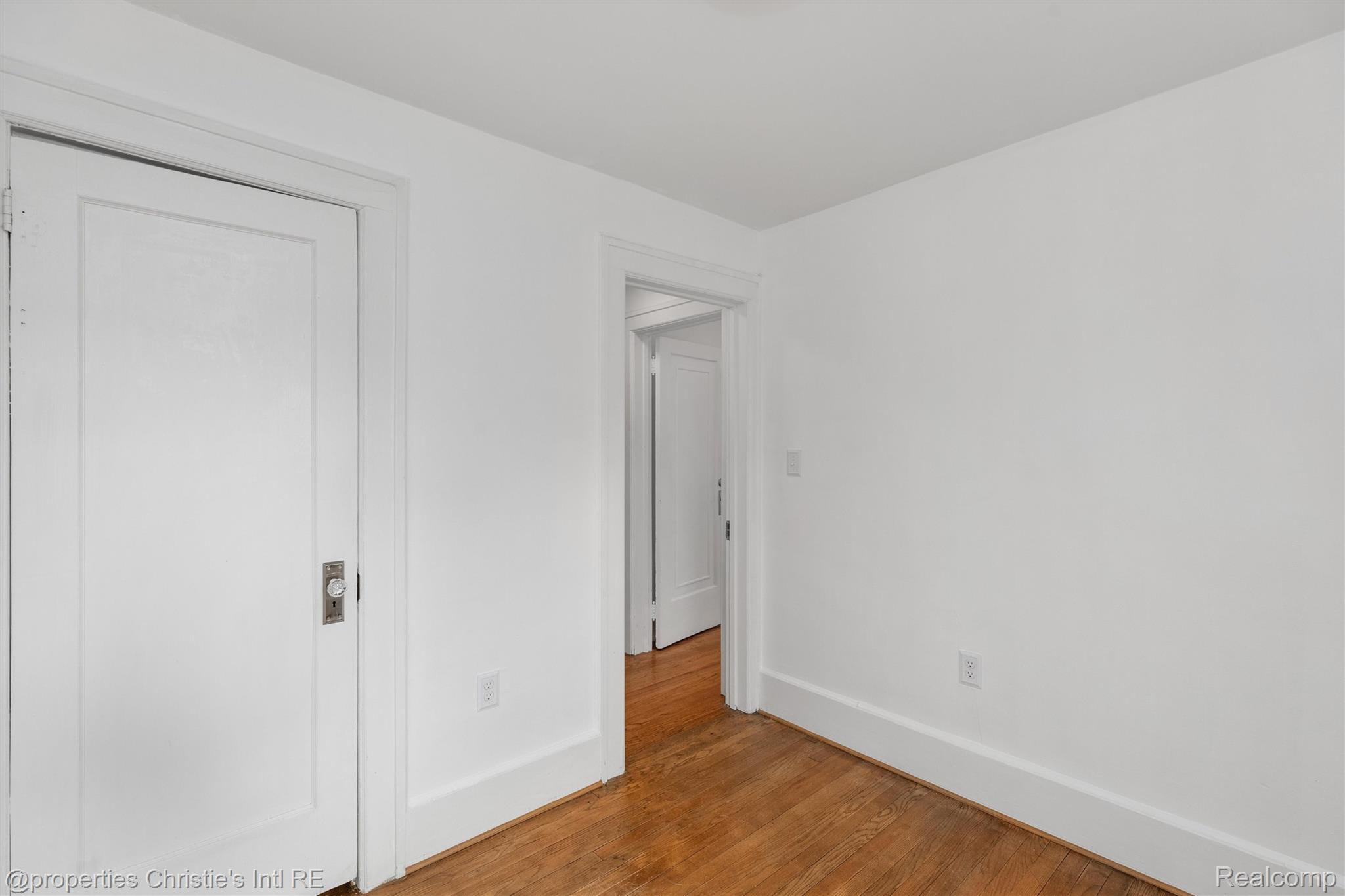 1409 Sunset Boulevard