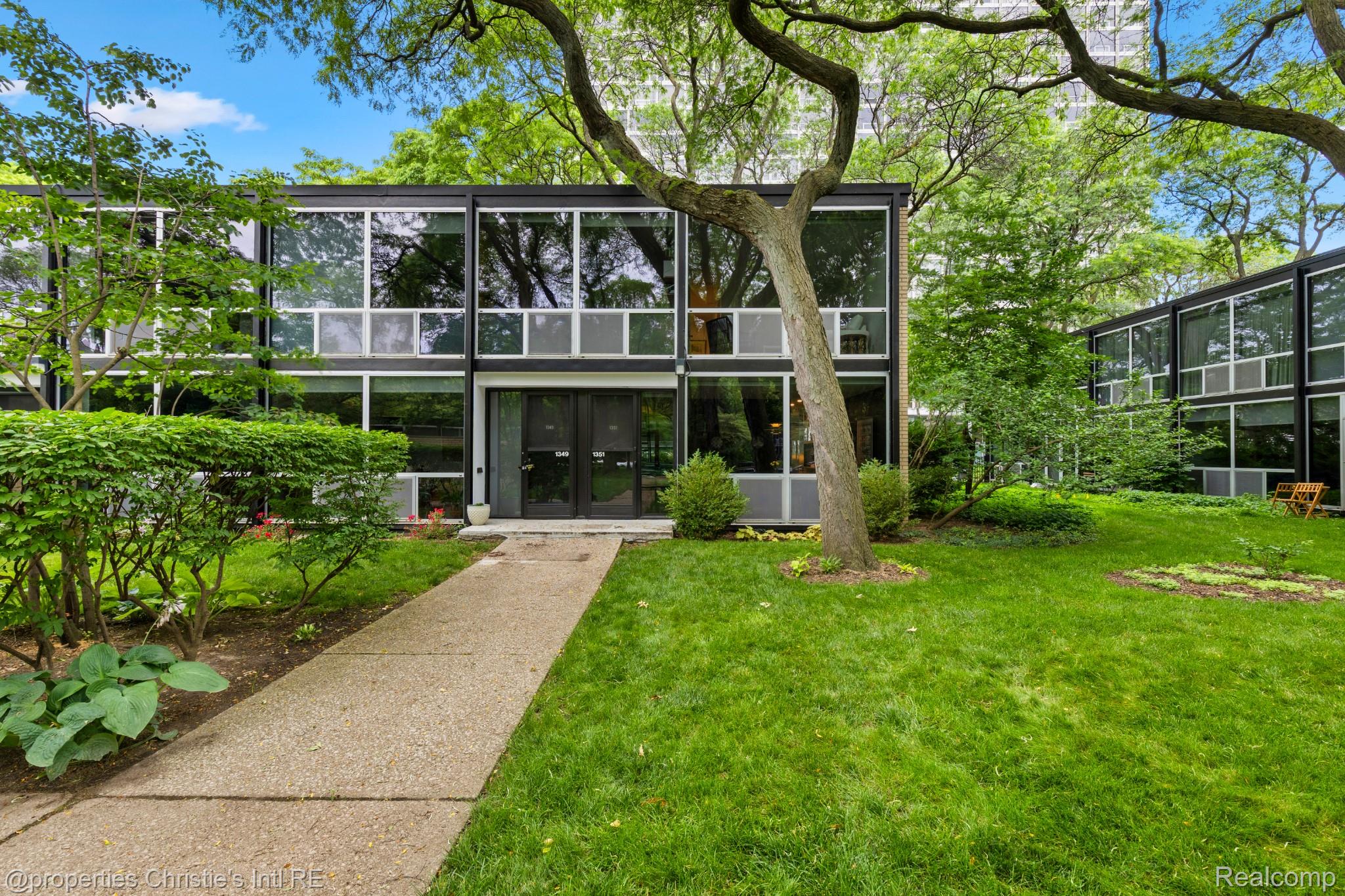 1351 Nicolet Place