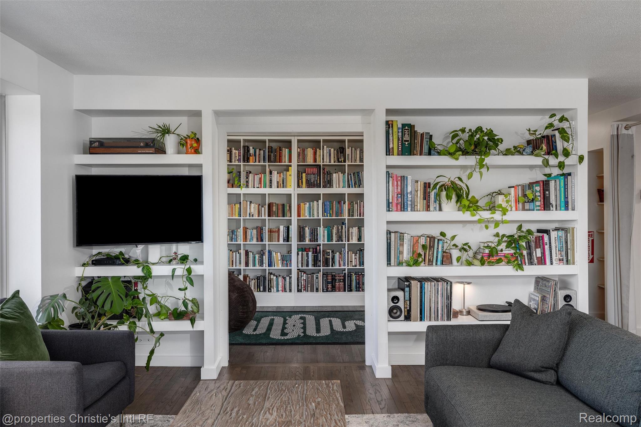 1300 E Lafayette Street 412