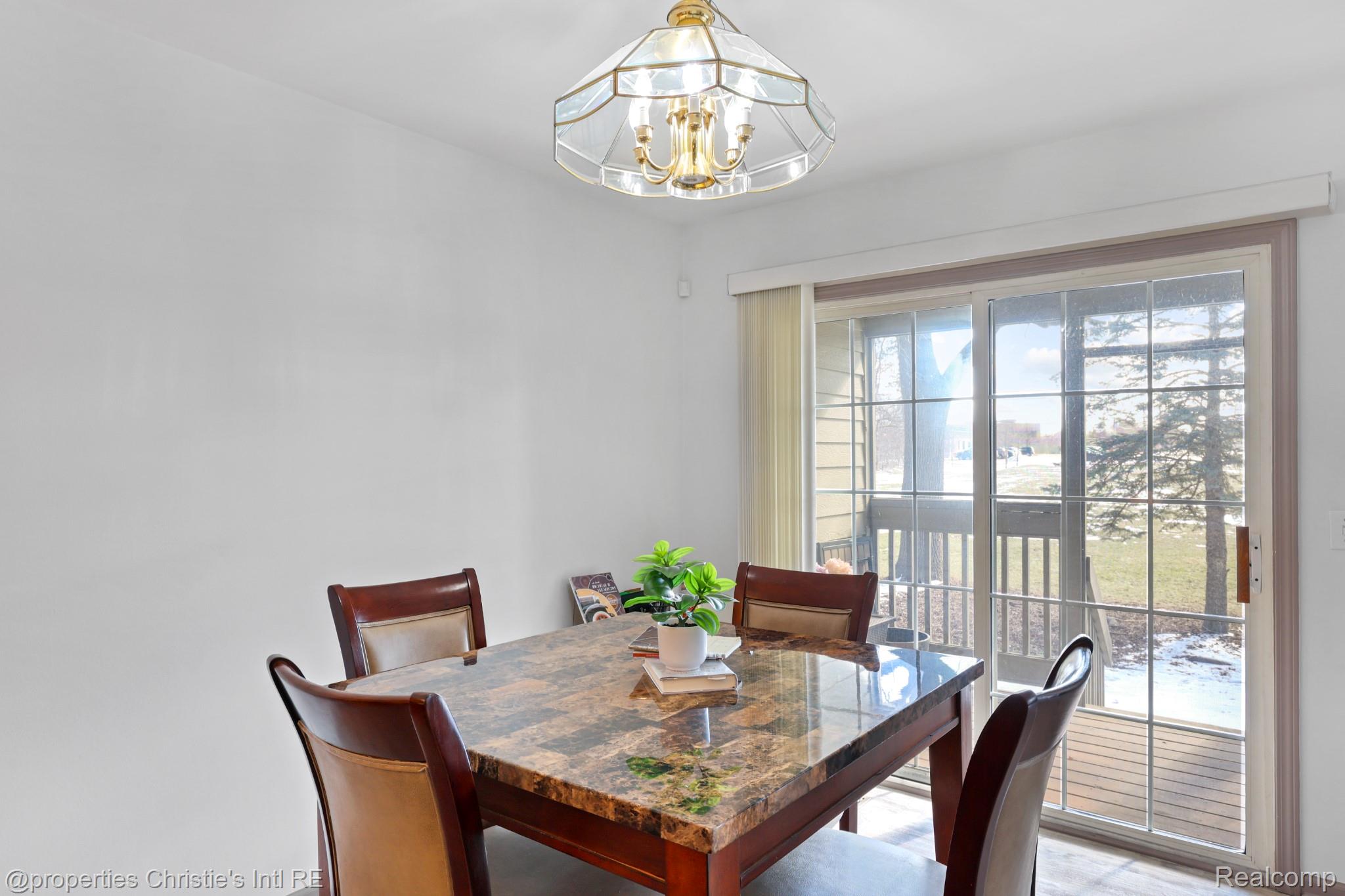 109 Village Place Drive 9