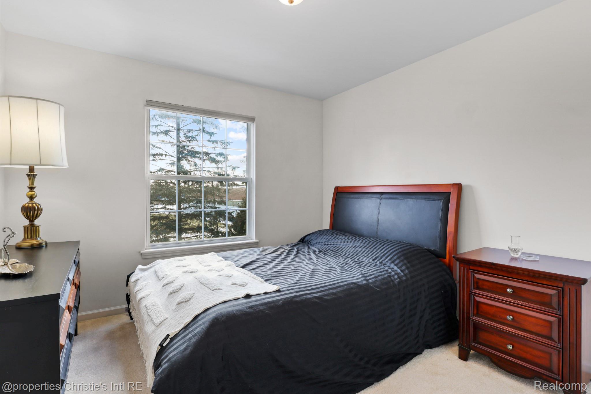 109 Village Place Drive 9