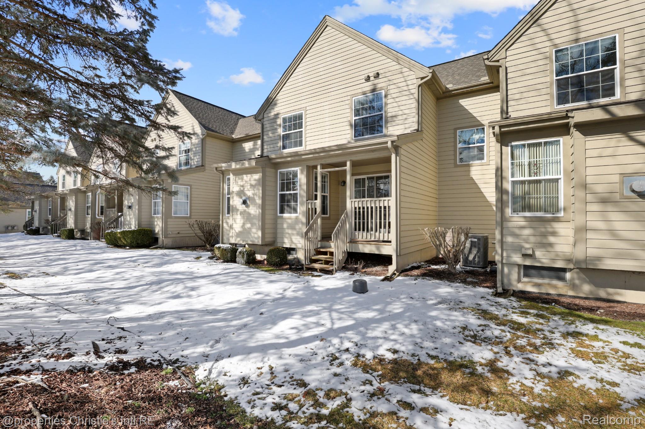 109 Village Place Drive 9