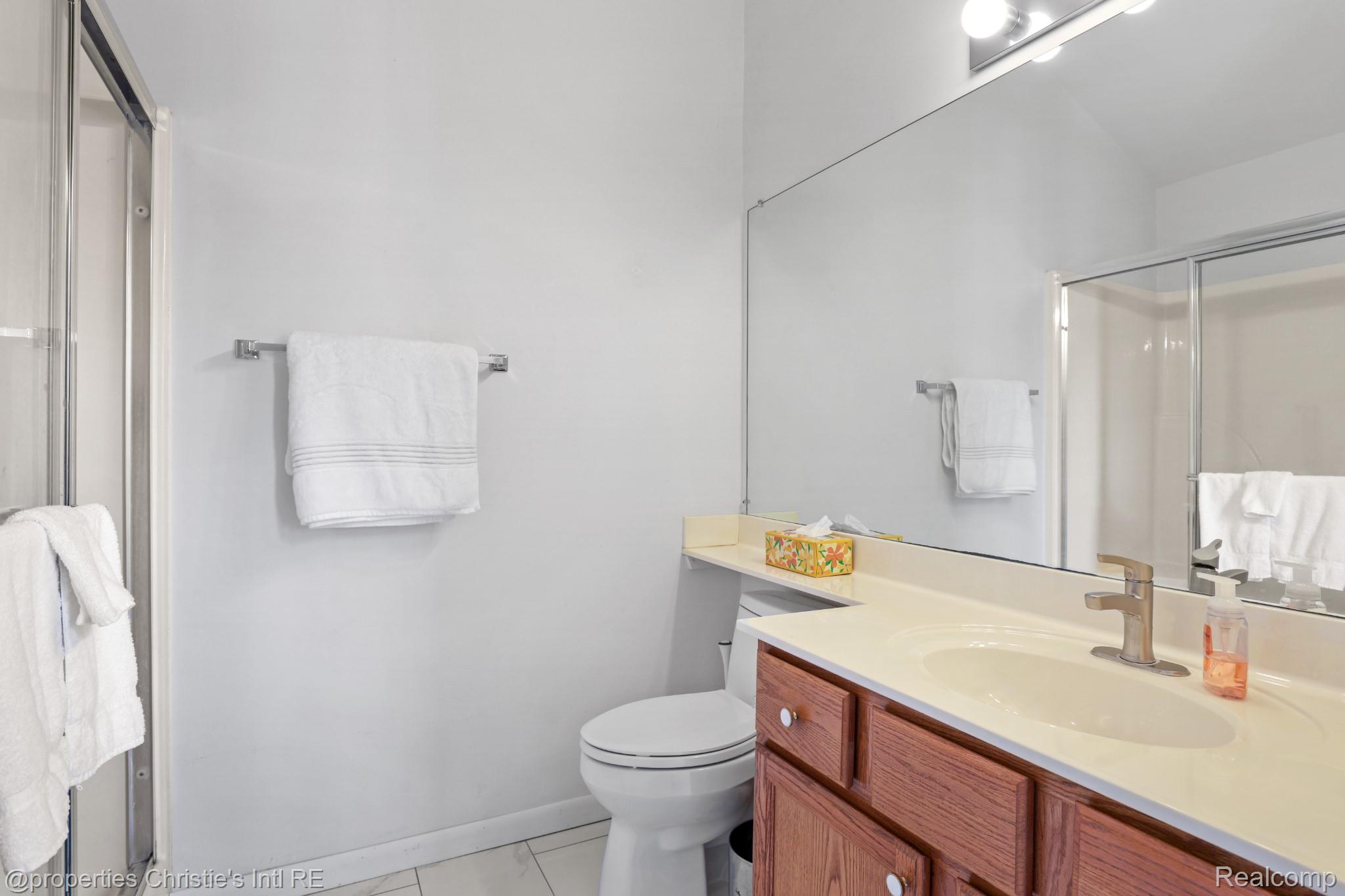 109 Village Place Drive 9