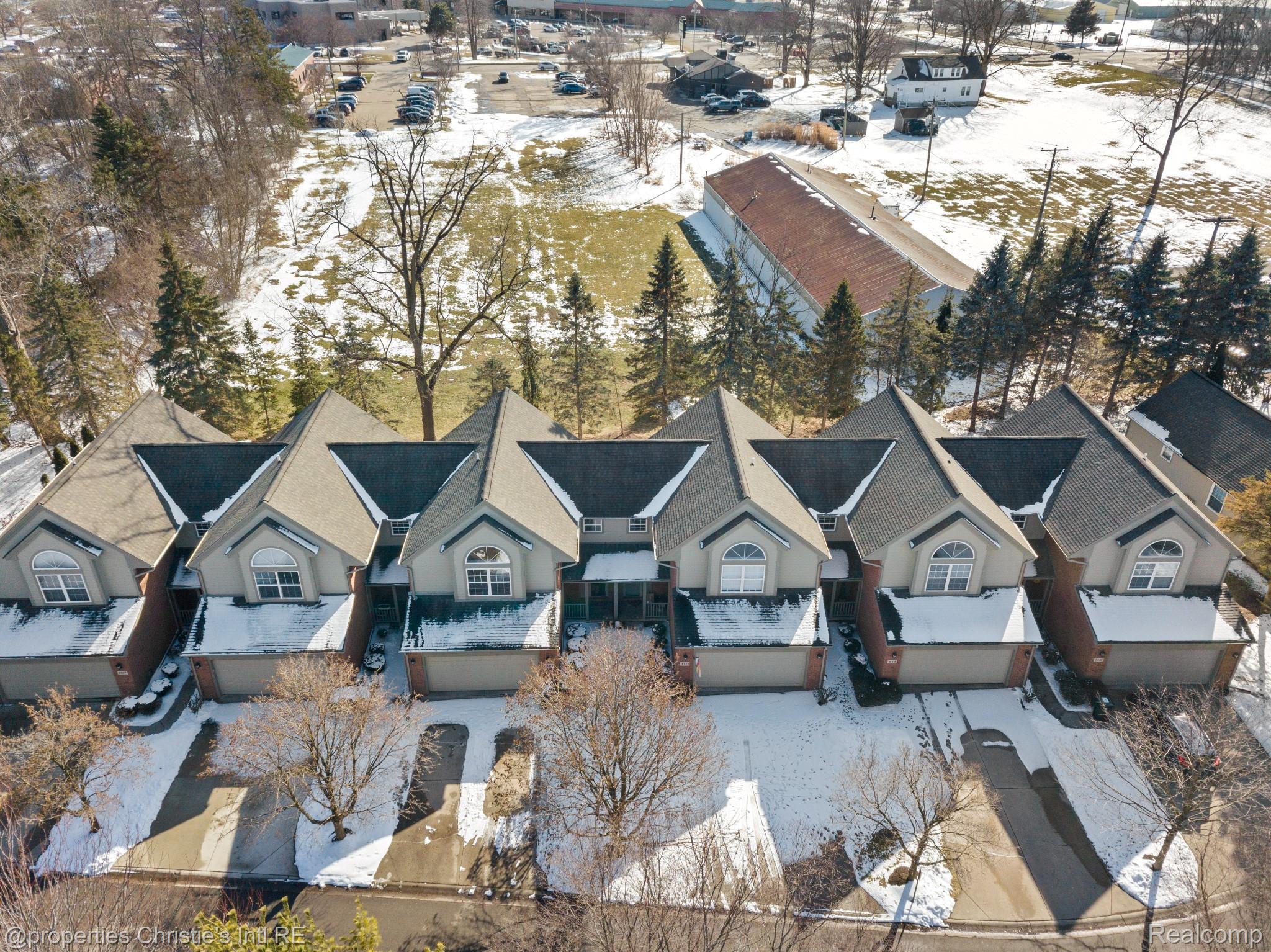 109 Village Place Drive 9