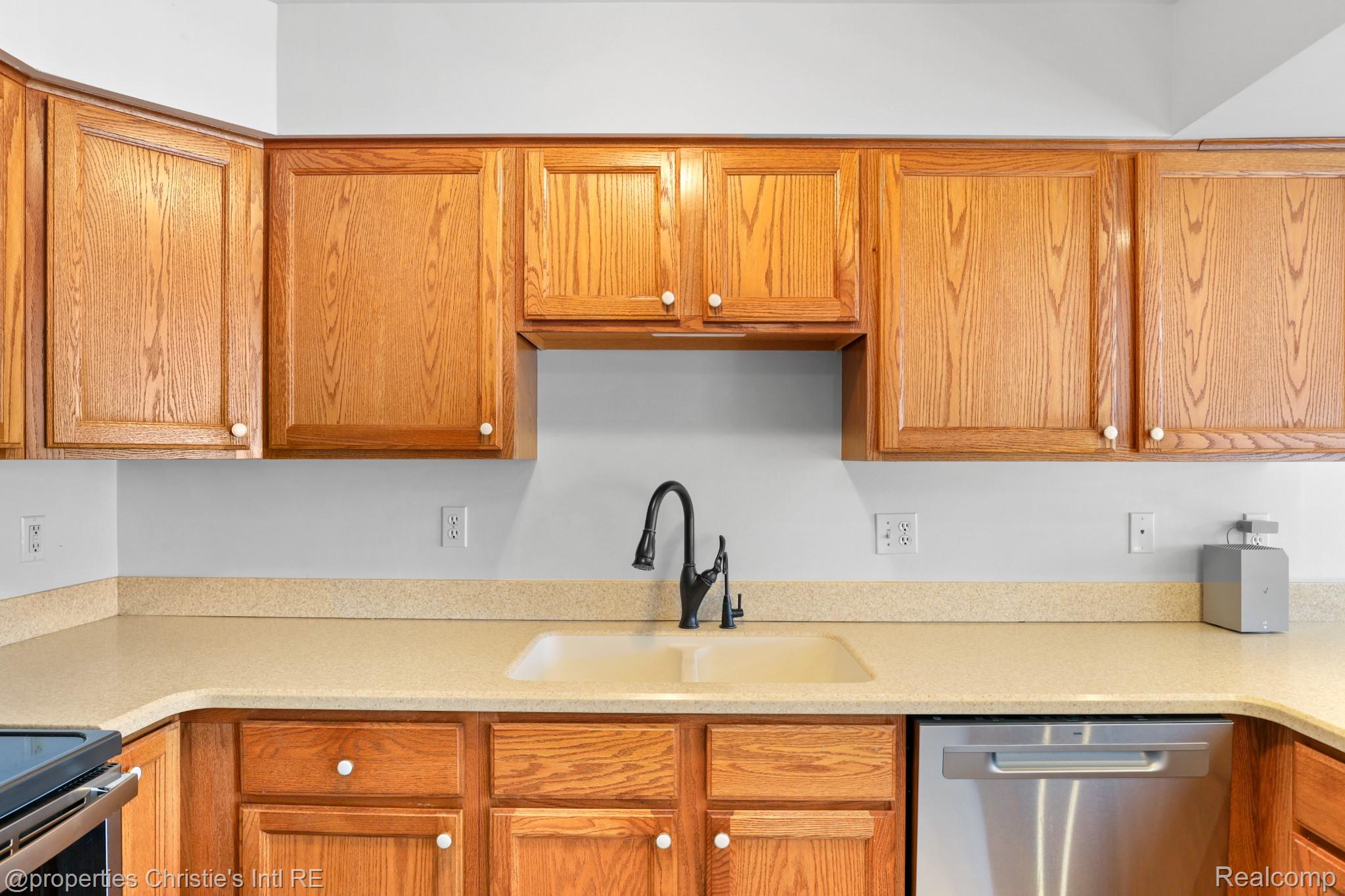 109 Village Place Drive 9