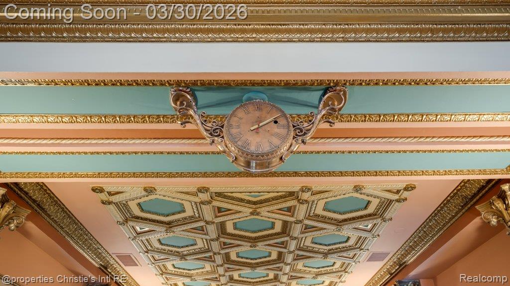 15 E Kirby Street 810