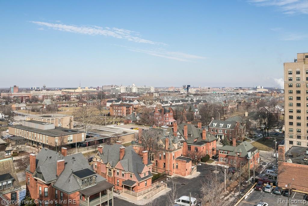 15 E Kirby Street 810