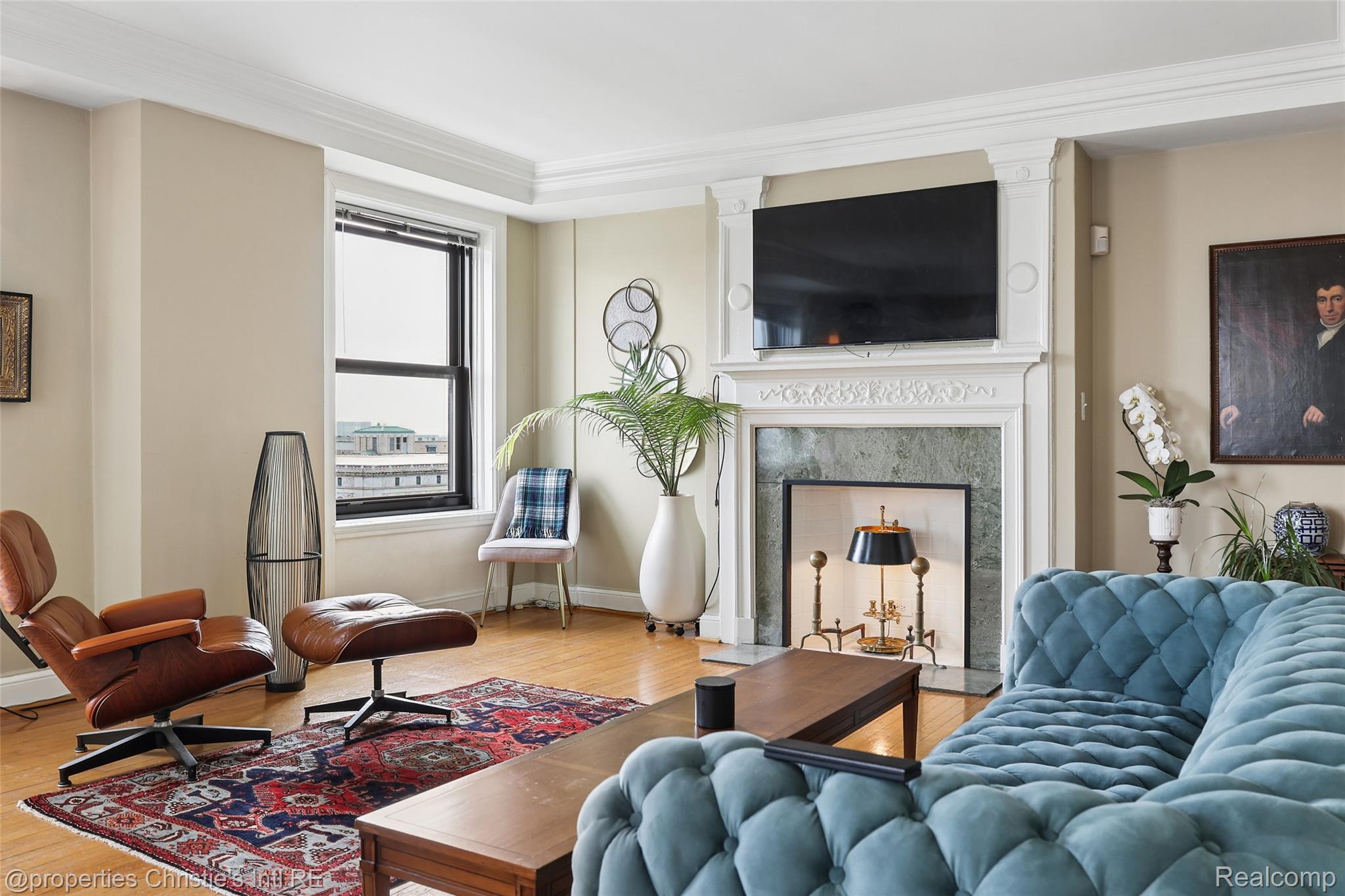 15 E Kirby Street 810