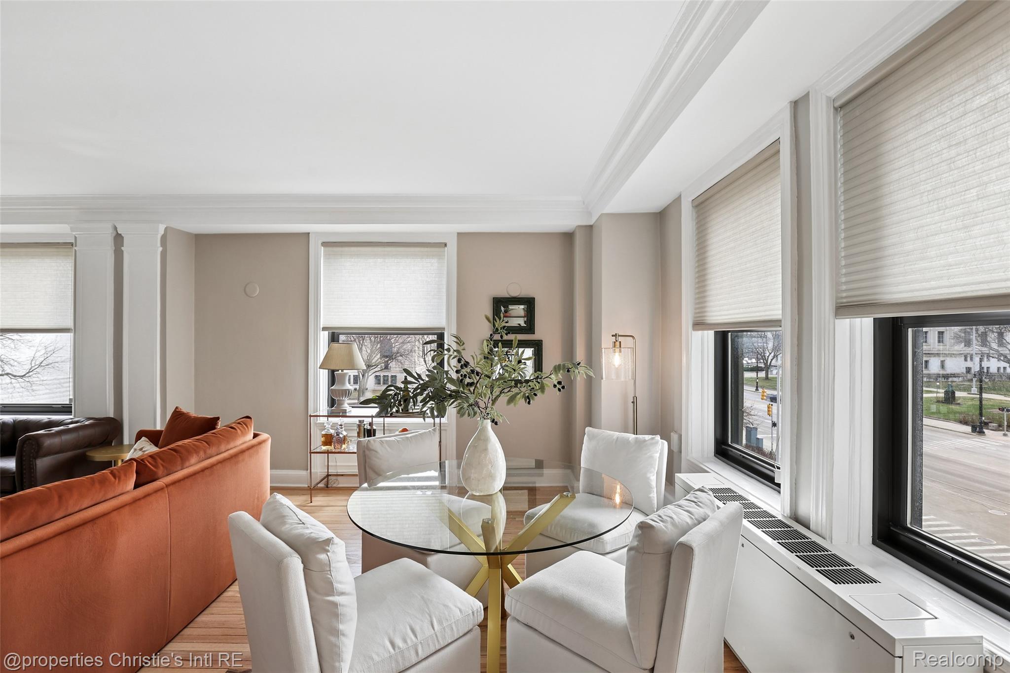 15 E Kirby Street 311