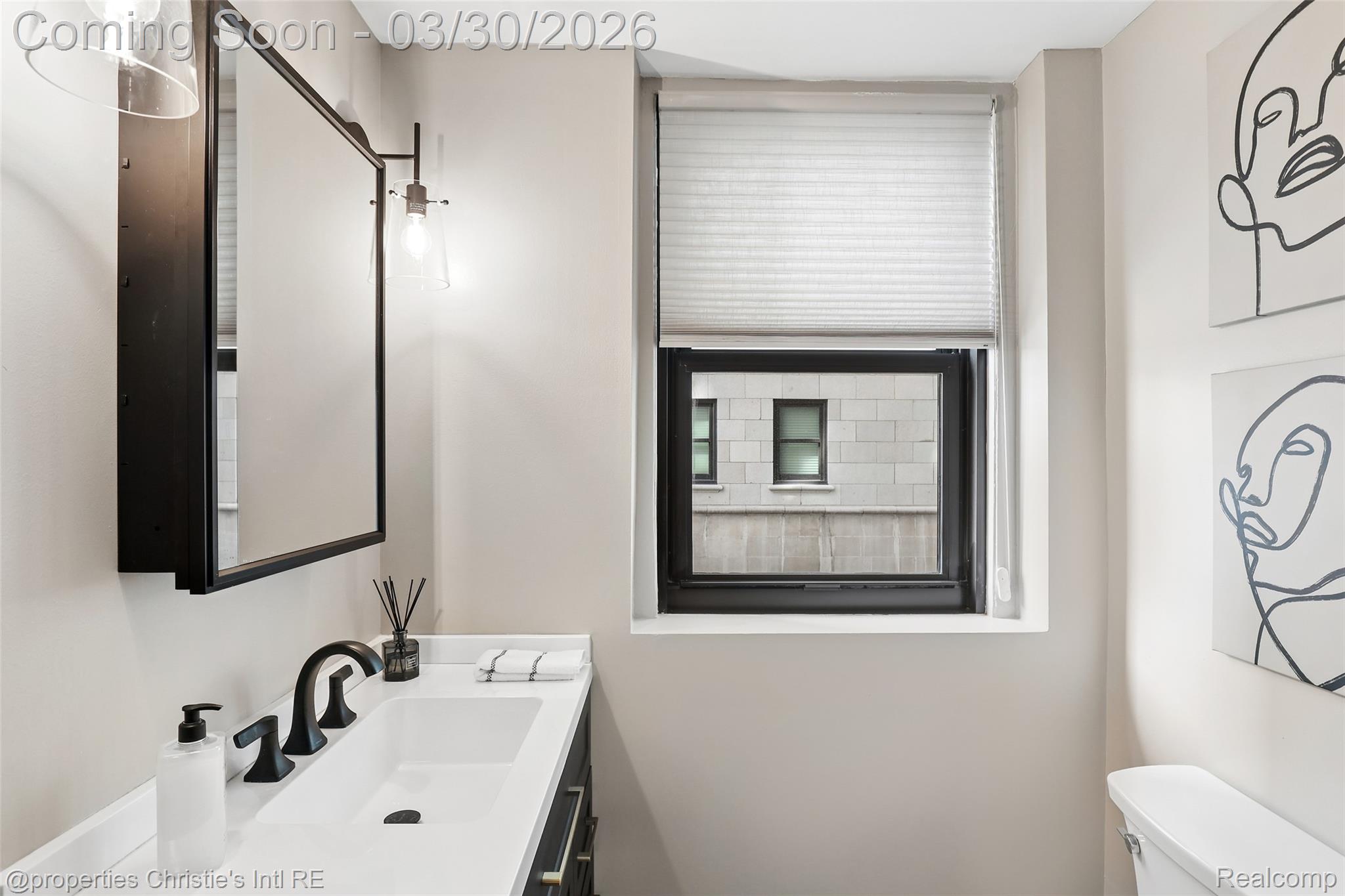 15 E Kirby Street 311