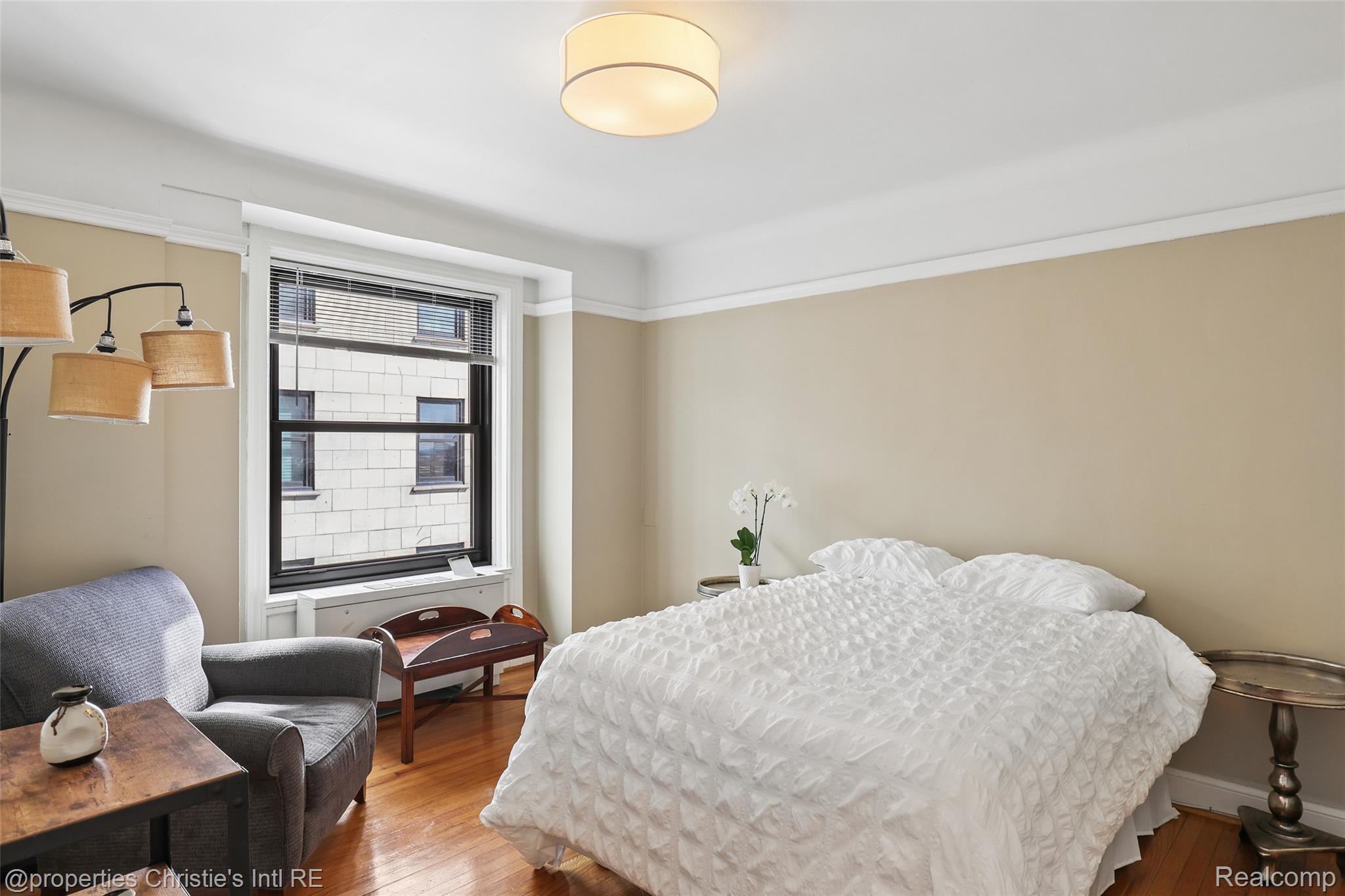 15 E Kirby Street 810