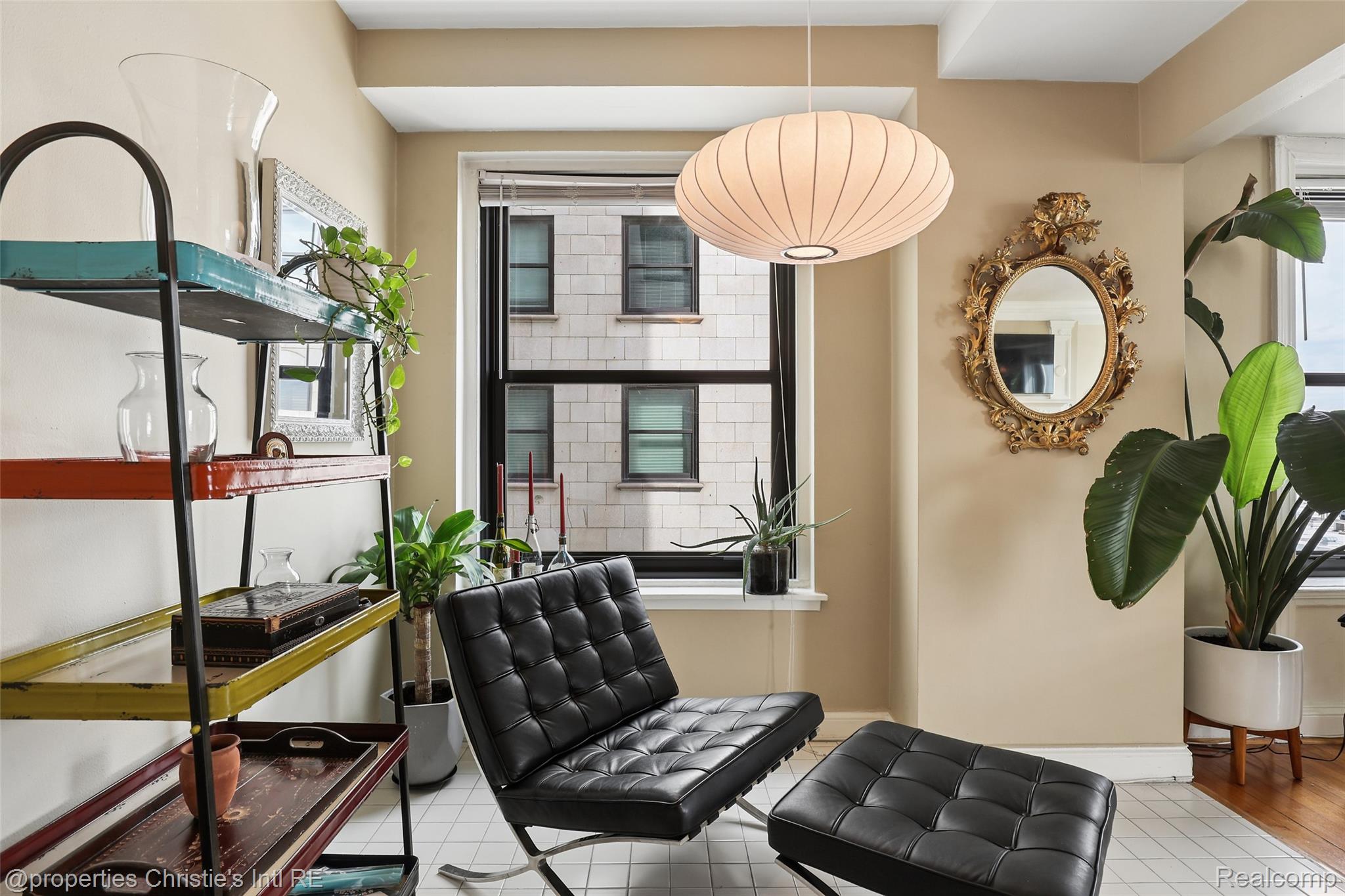 15 E Kirby Street 810