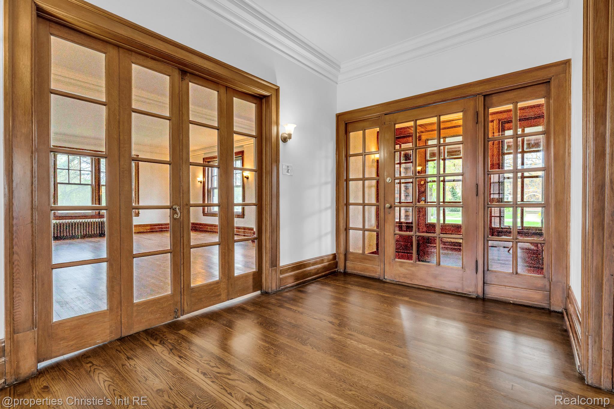 610 Chicago Boulevard