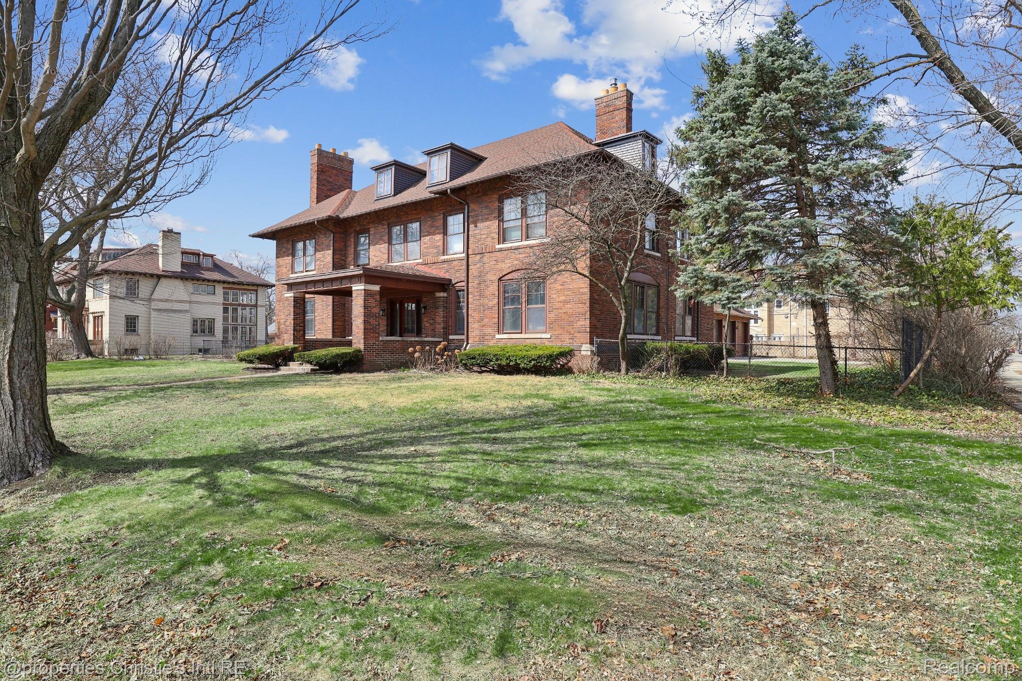 610 Chicago Boulevard