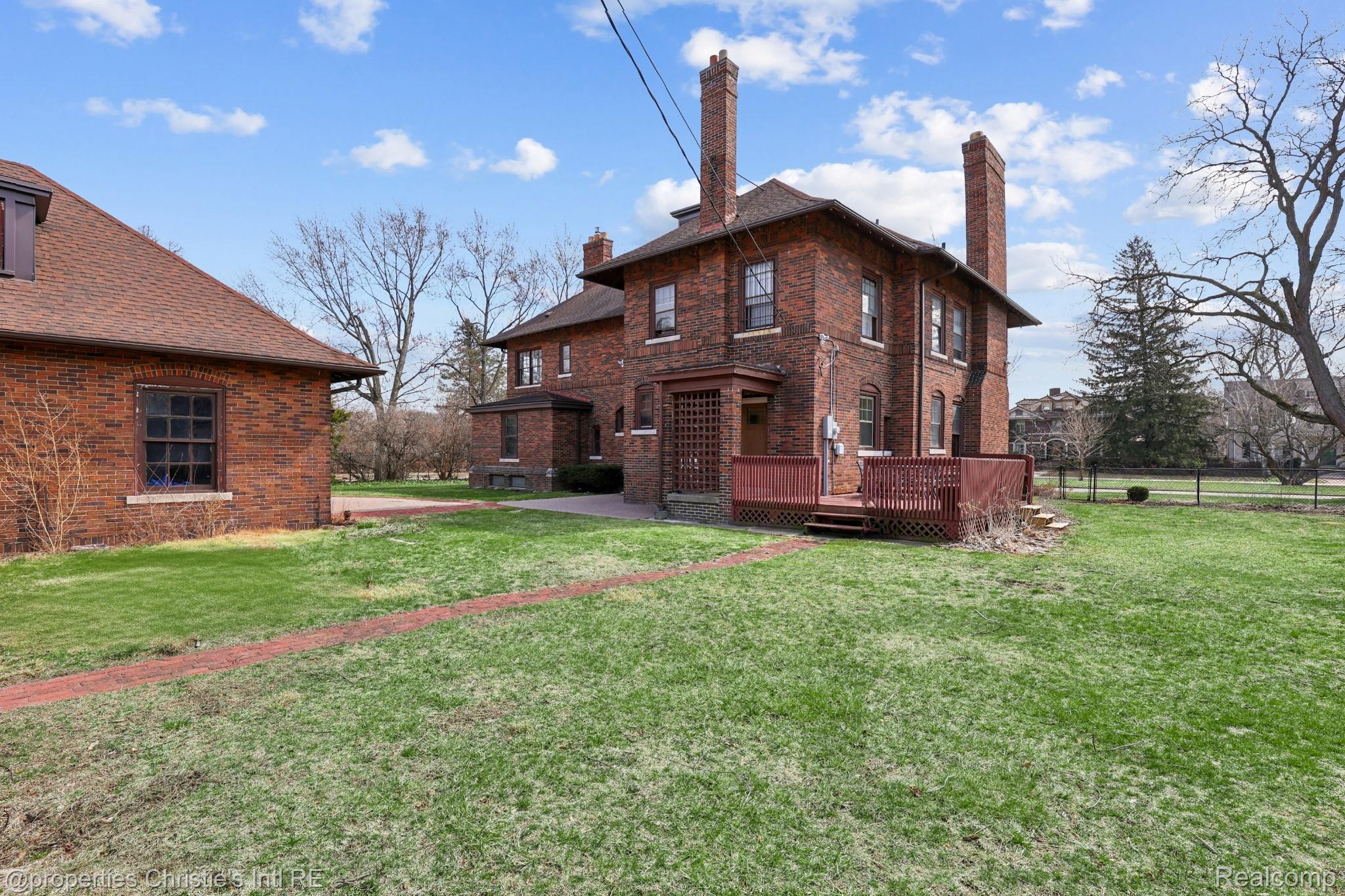 610 Chicago Boulevard