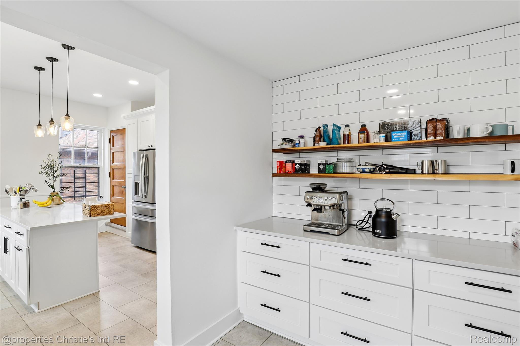 610 Chicago Boulevard