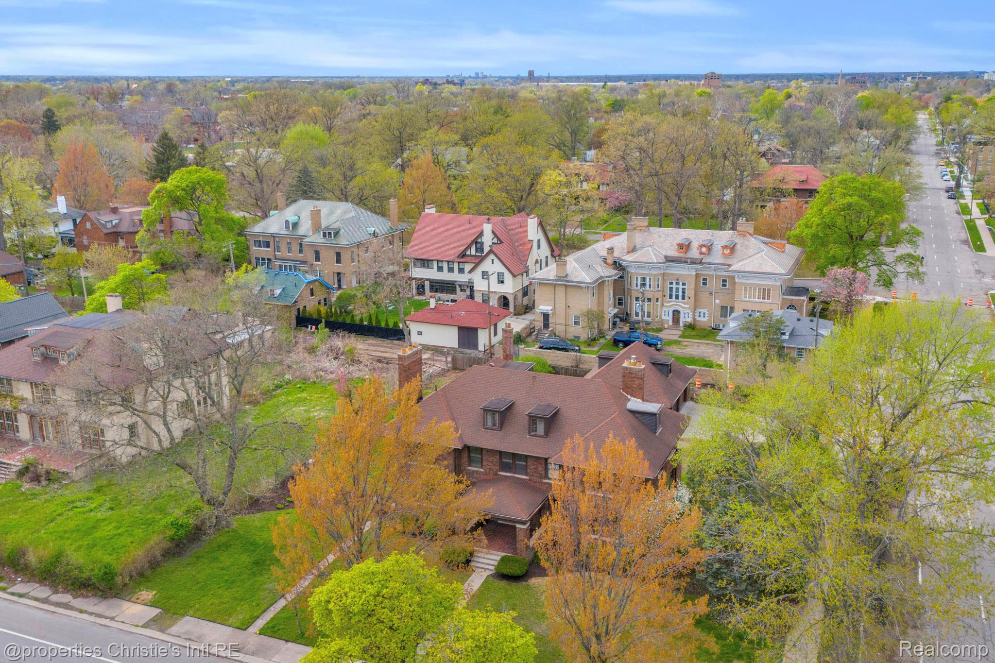 610 Chicago Boulevard