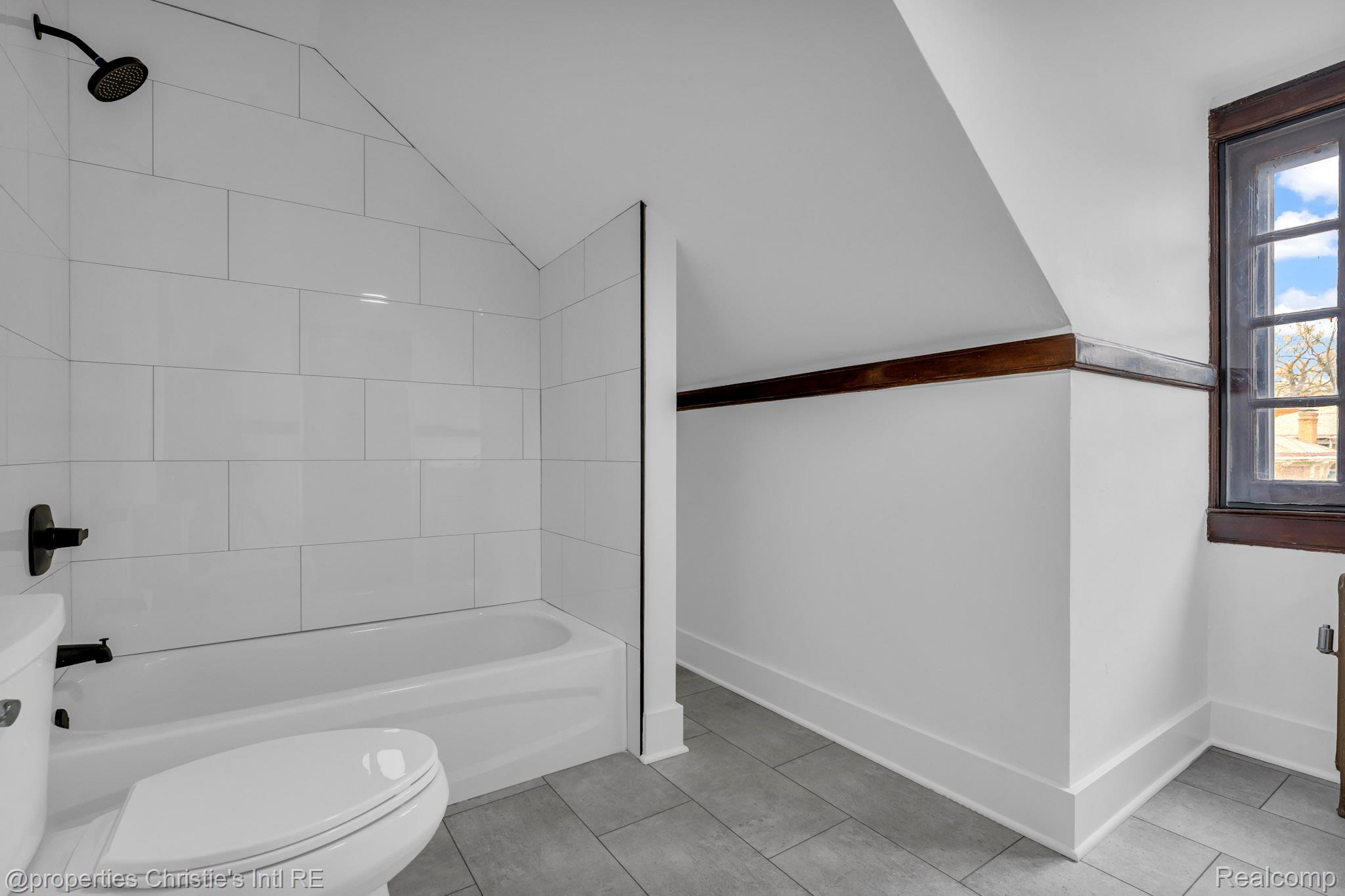 610 Chicago Boulevard