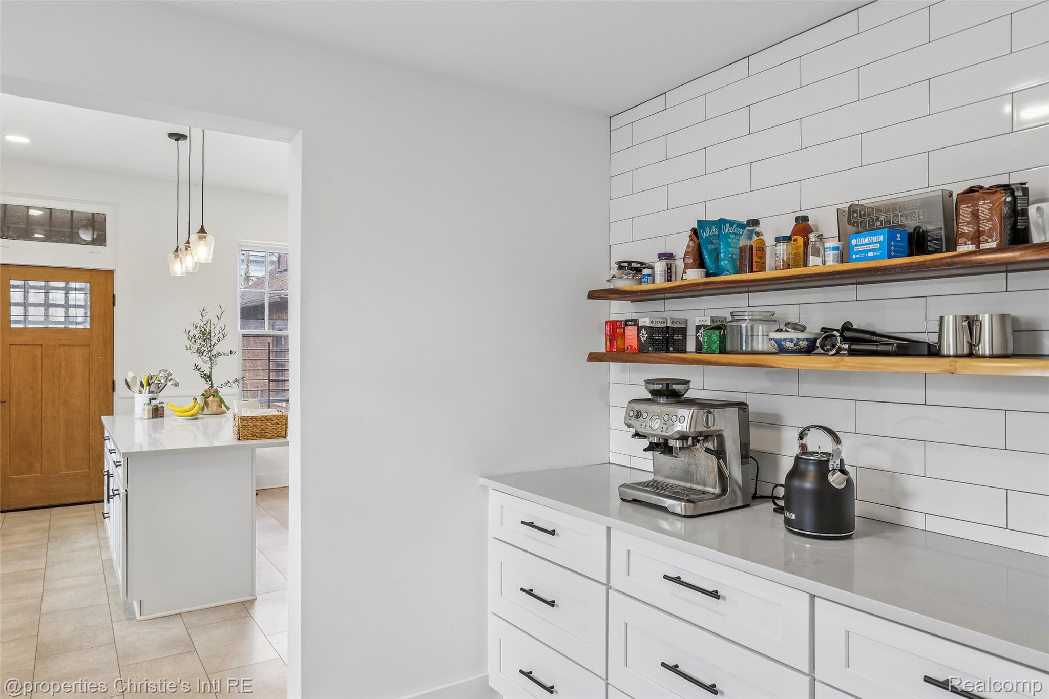 610 Chicago Boulevard