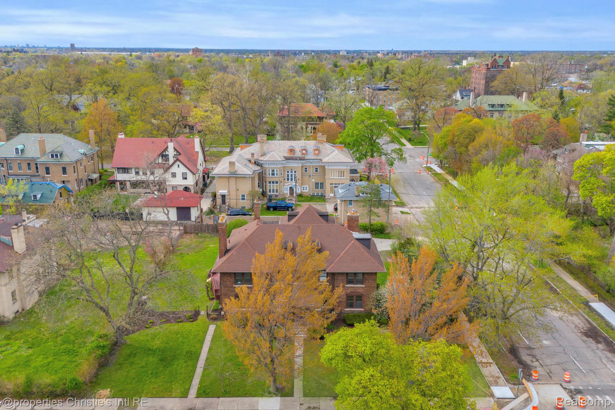 610 Chicago Boulevard