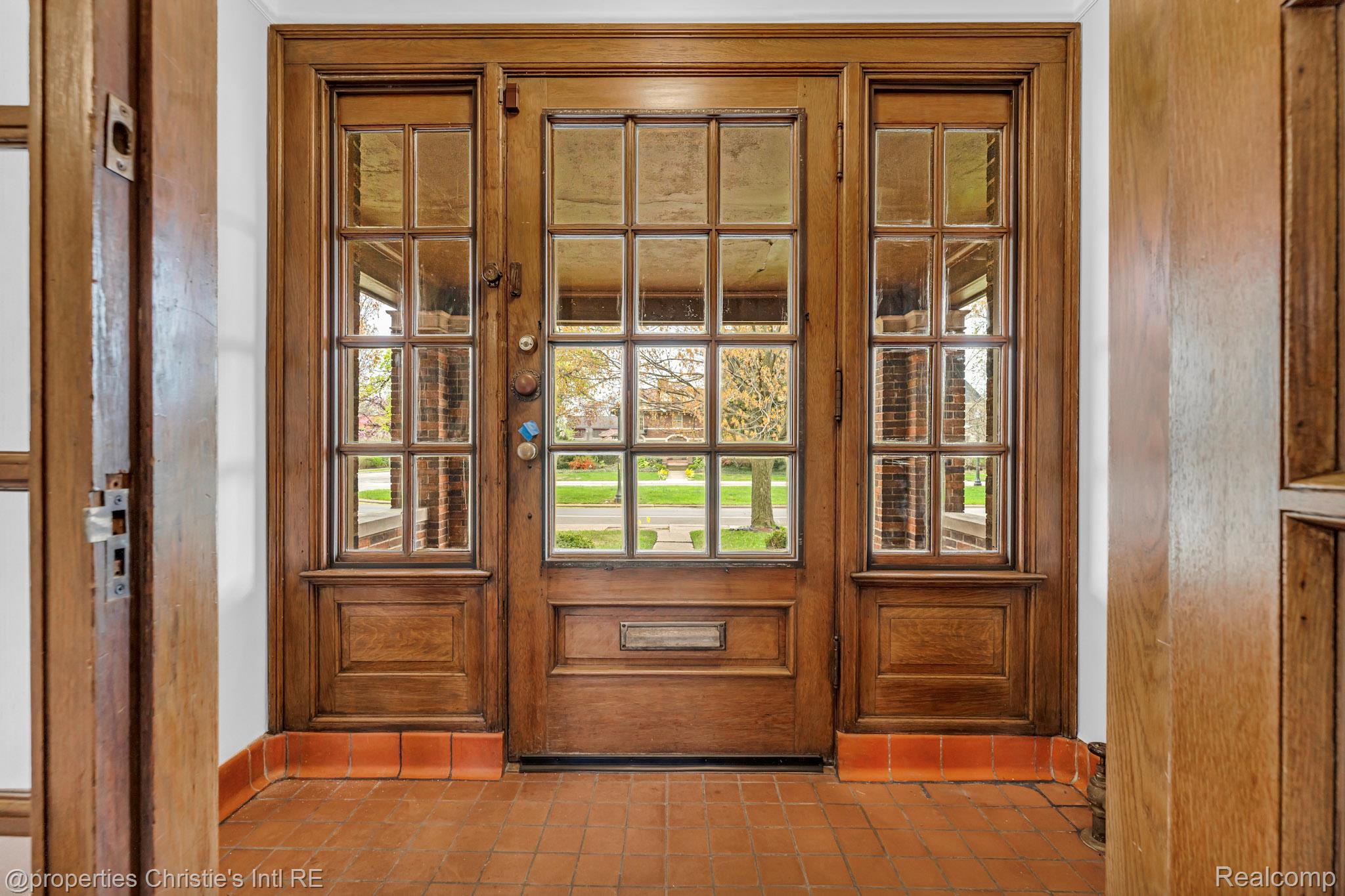 610 Chicago Boulevard