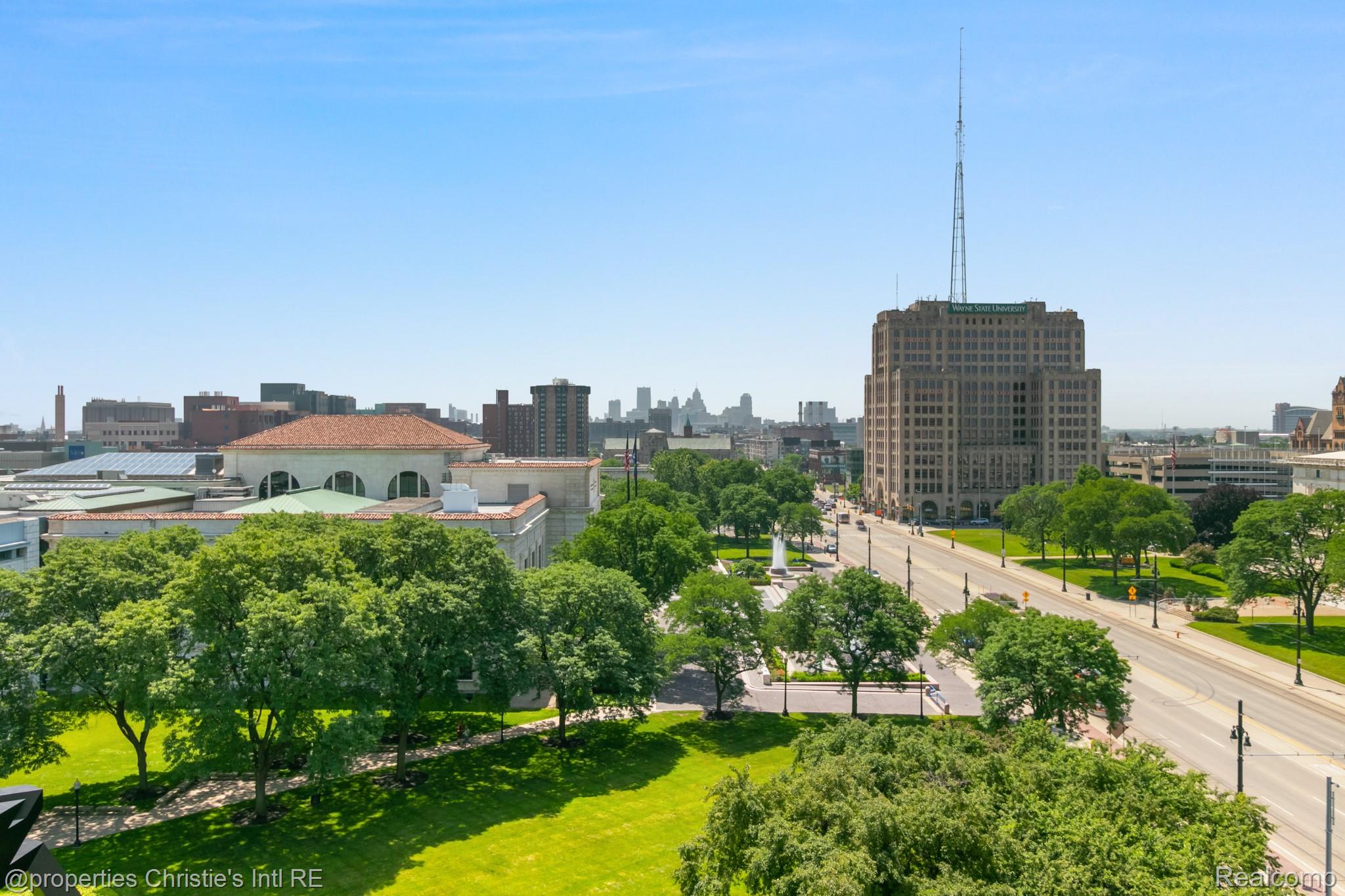 15 E Kirby Street 811