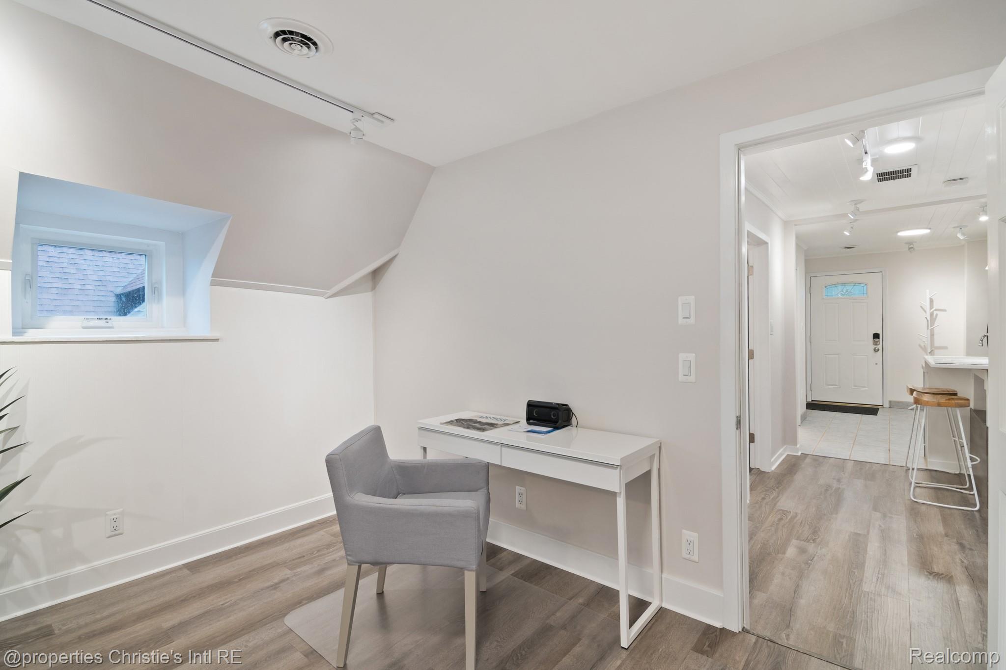 4751 Trumbull Street