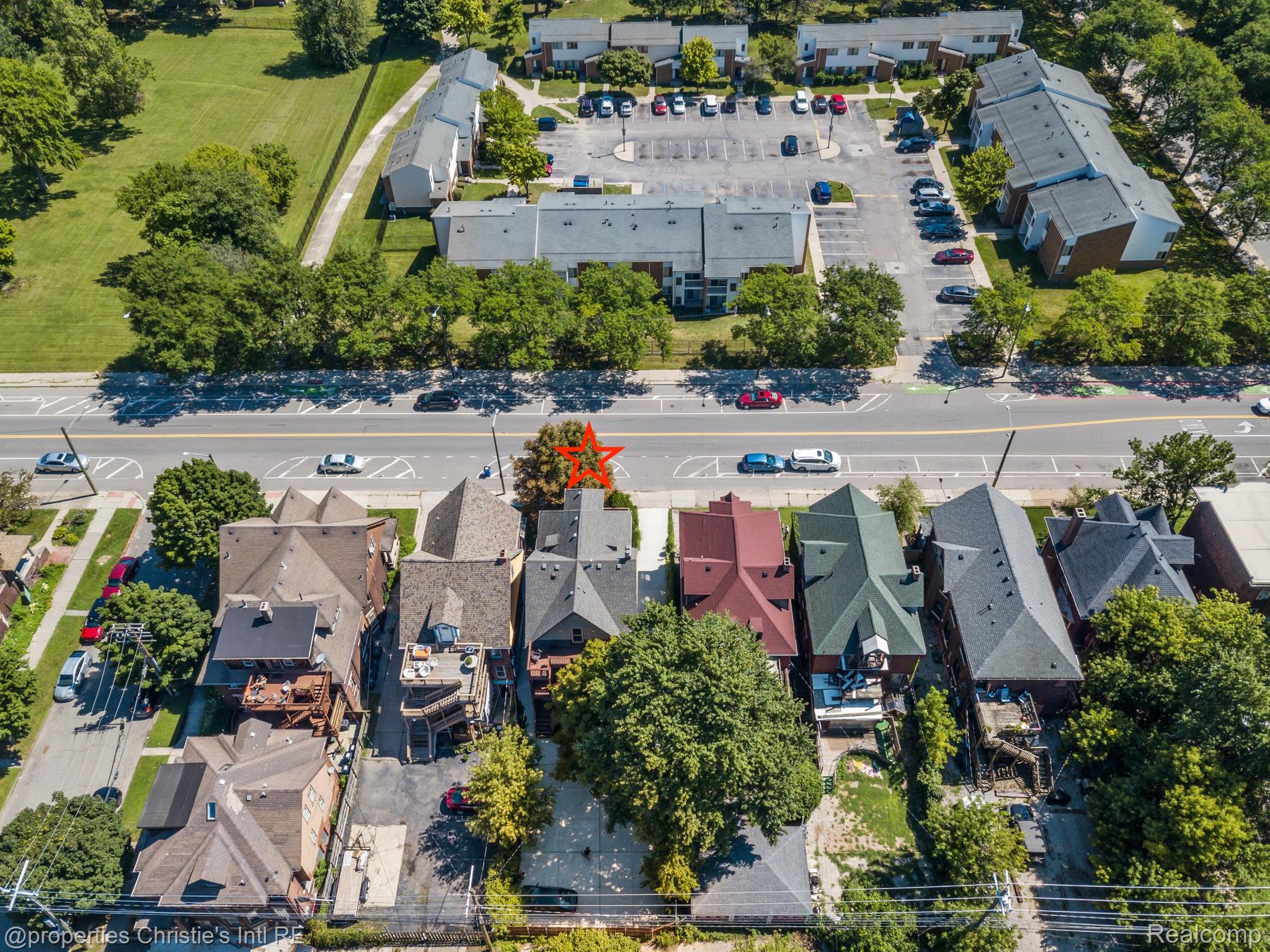 4751 Trumbull Street