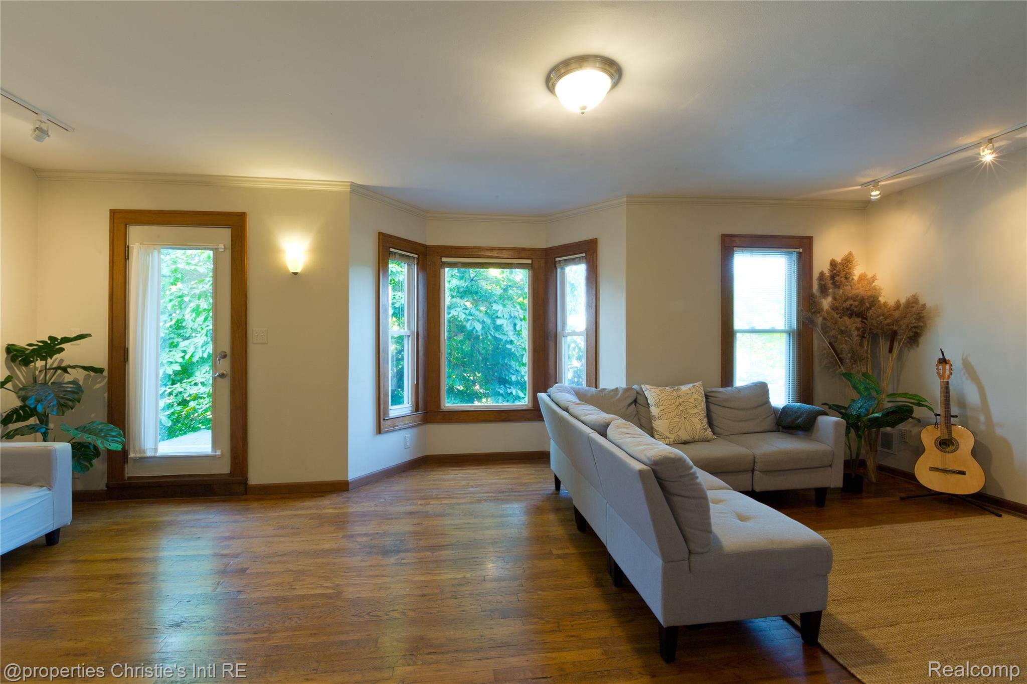 4751 Trumbull Street