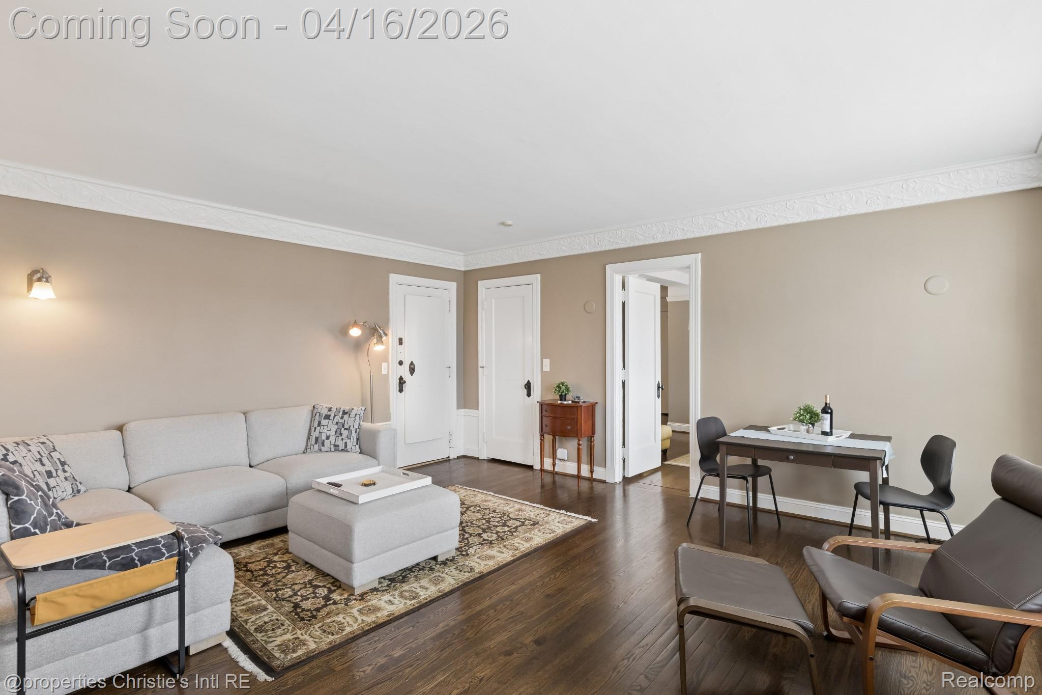 15 E Kirby Street 420