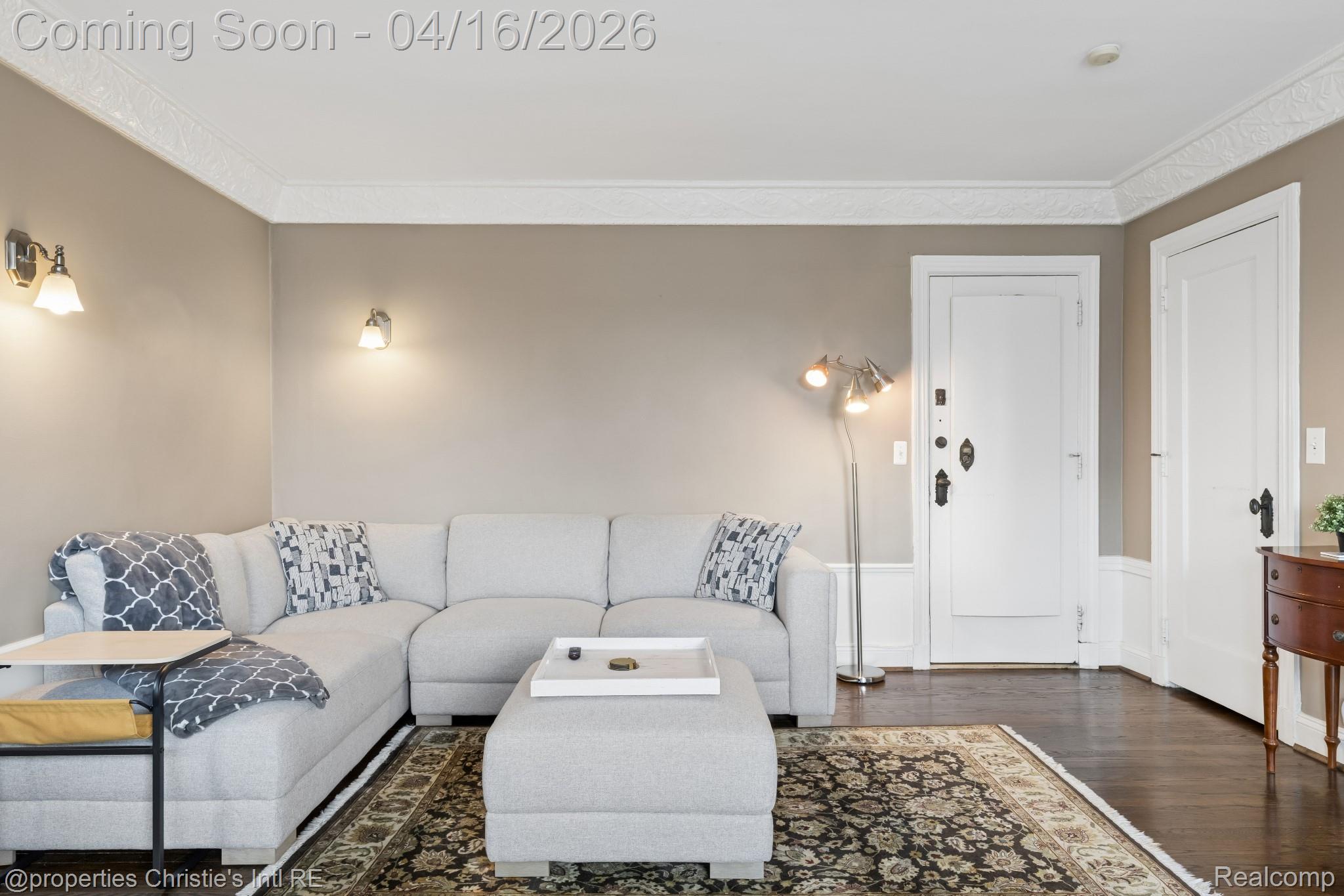 15 E Kirby Street 420