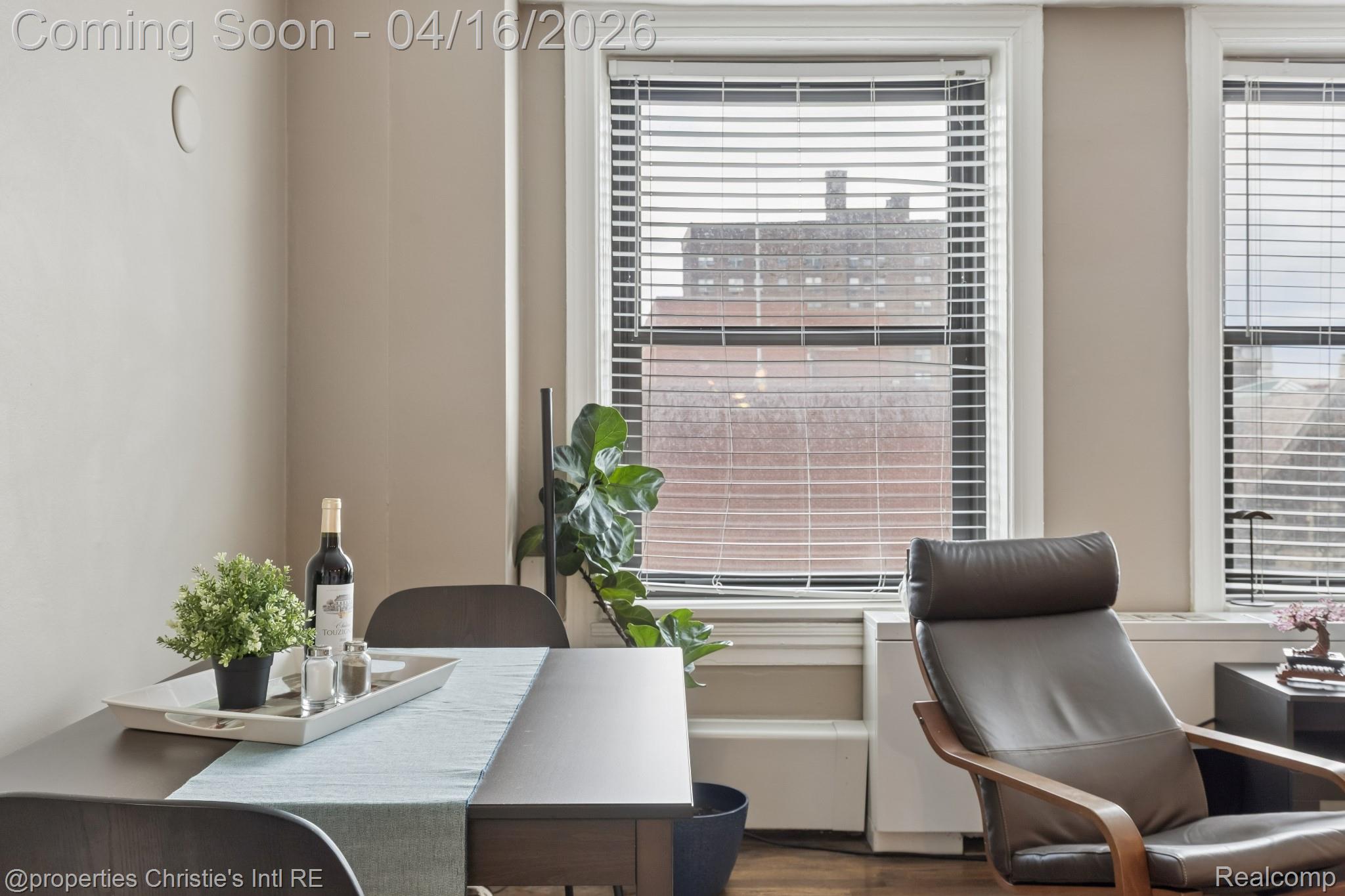 15 E Kirby Street 420