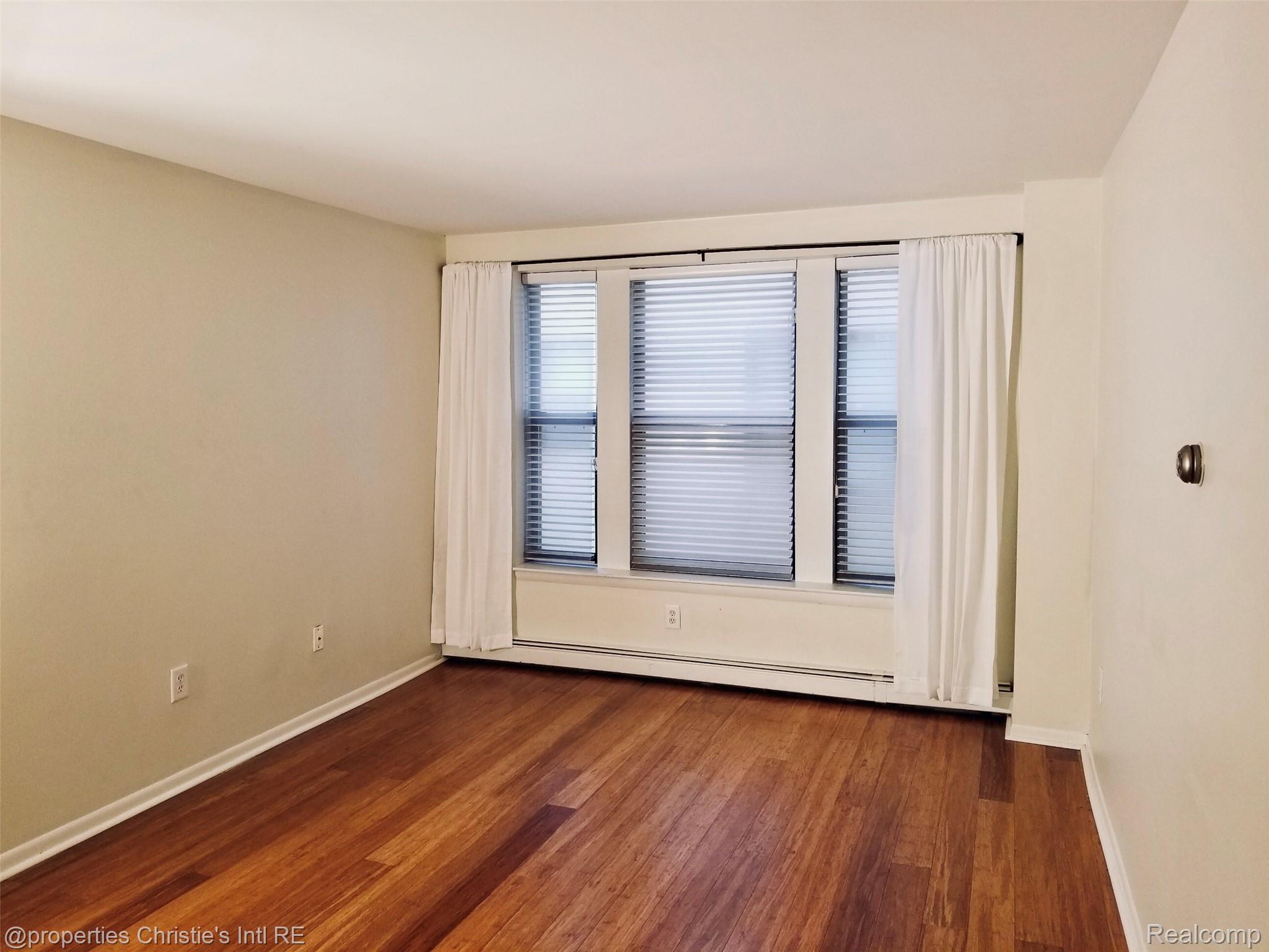 120 Seward Street 310