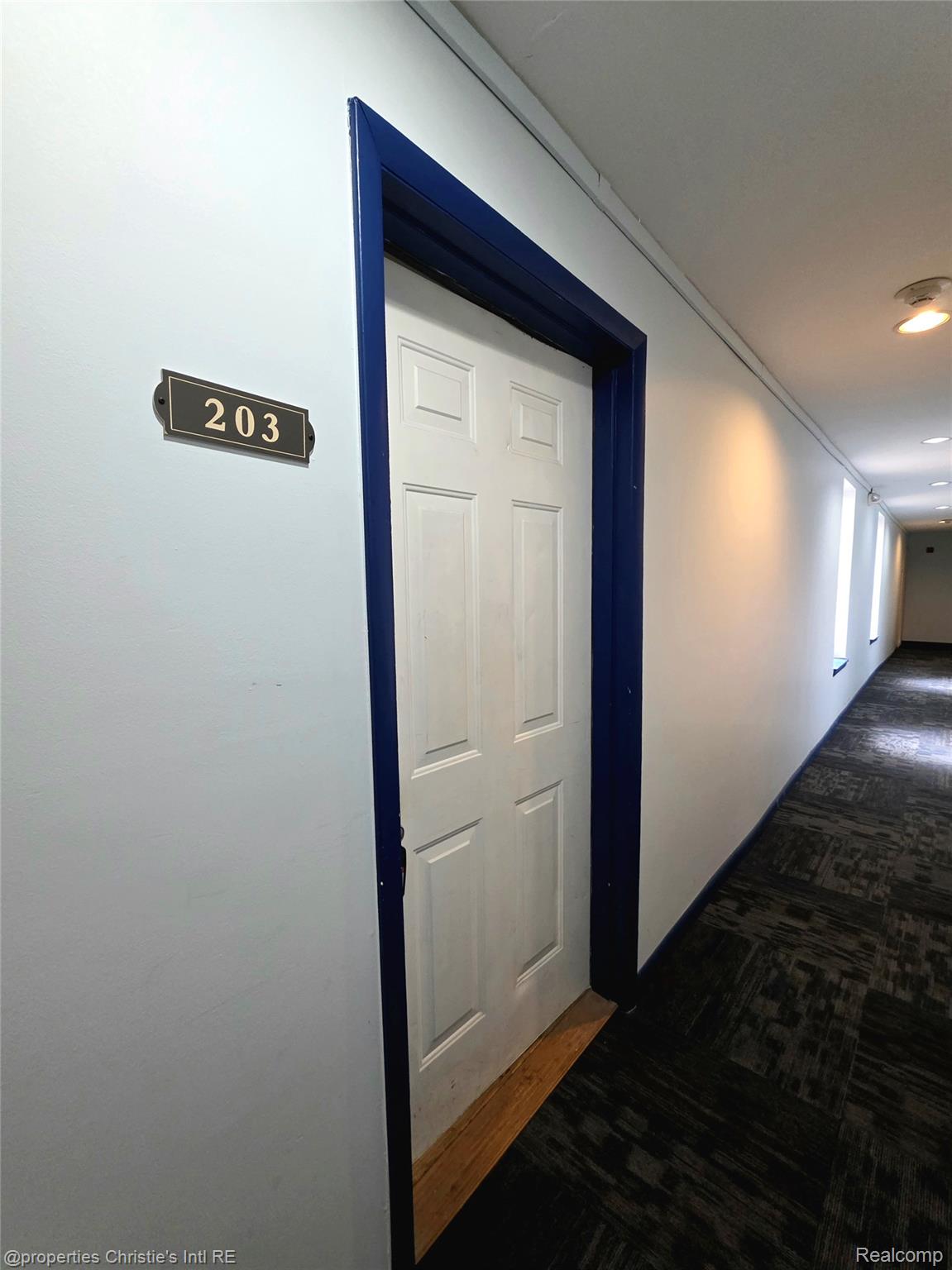 120 SEWARD Street 17-203