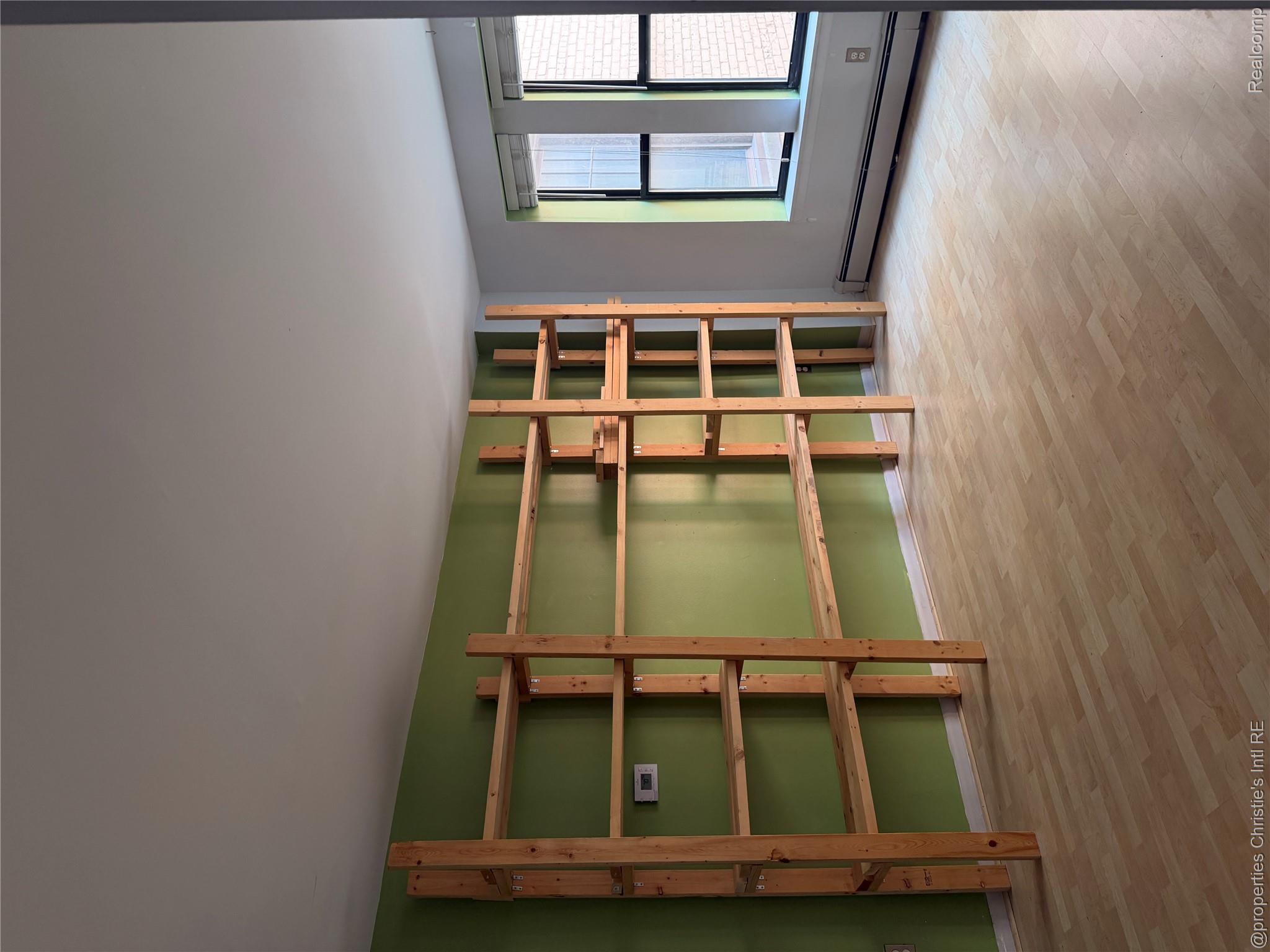 120 SEWARD Street 17-203