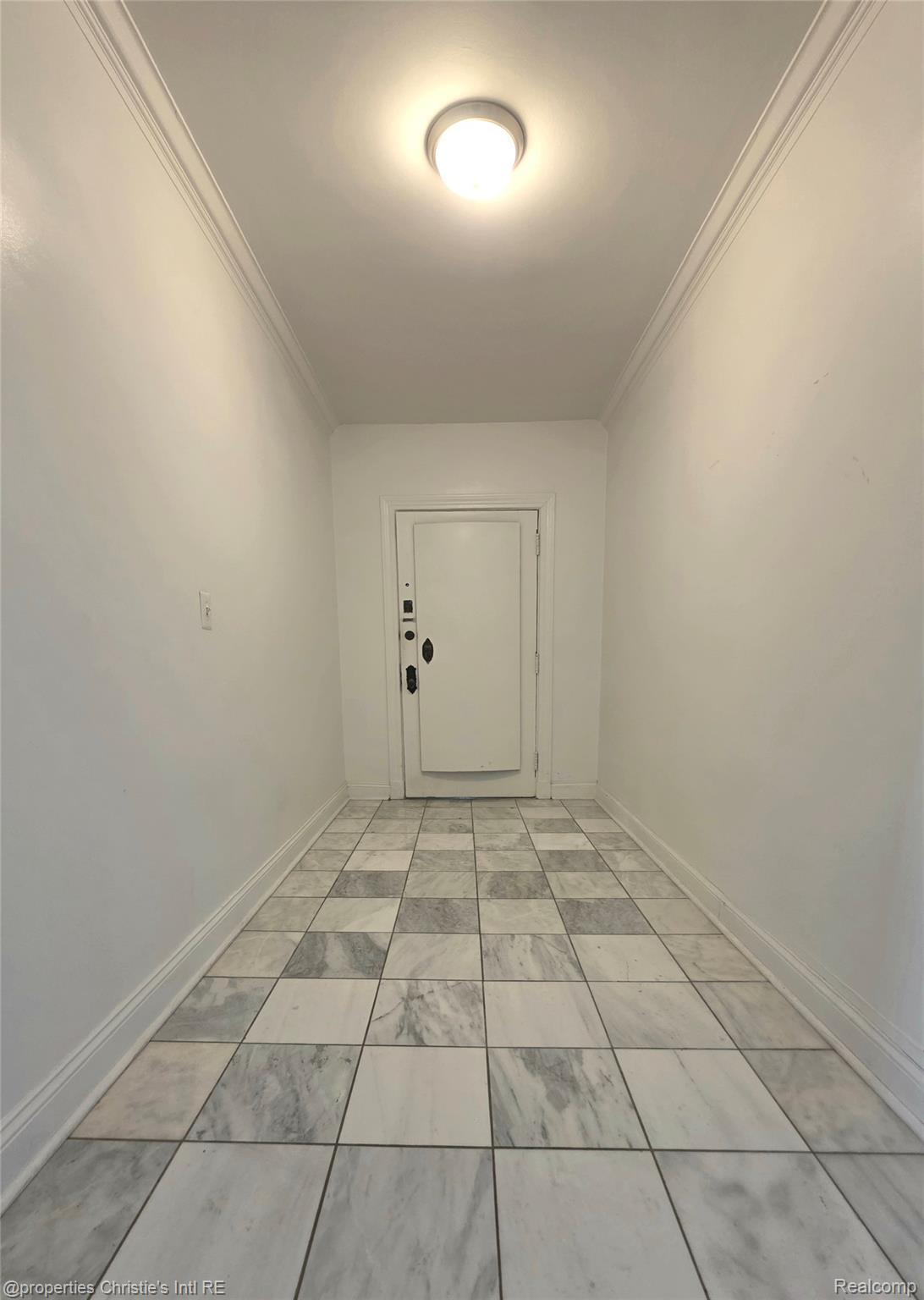15 E KIRBY Street 829