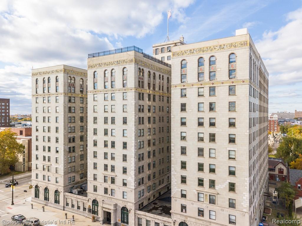 15 E Kirby Street 811