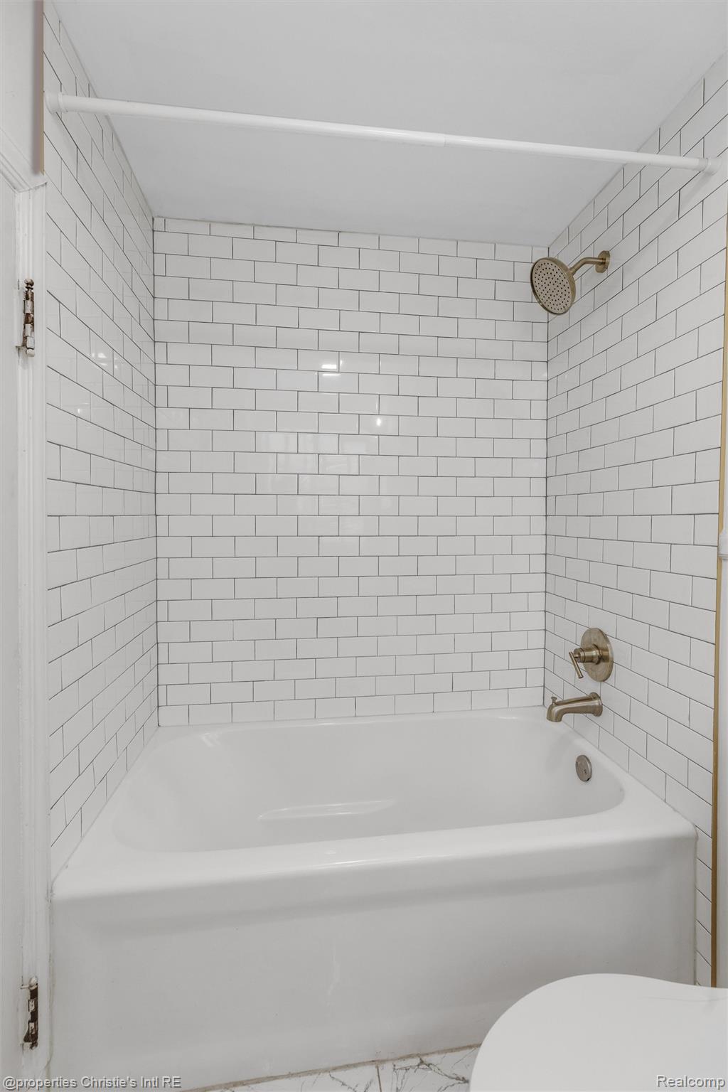 3205 Sherbourne Road