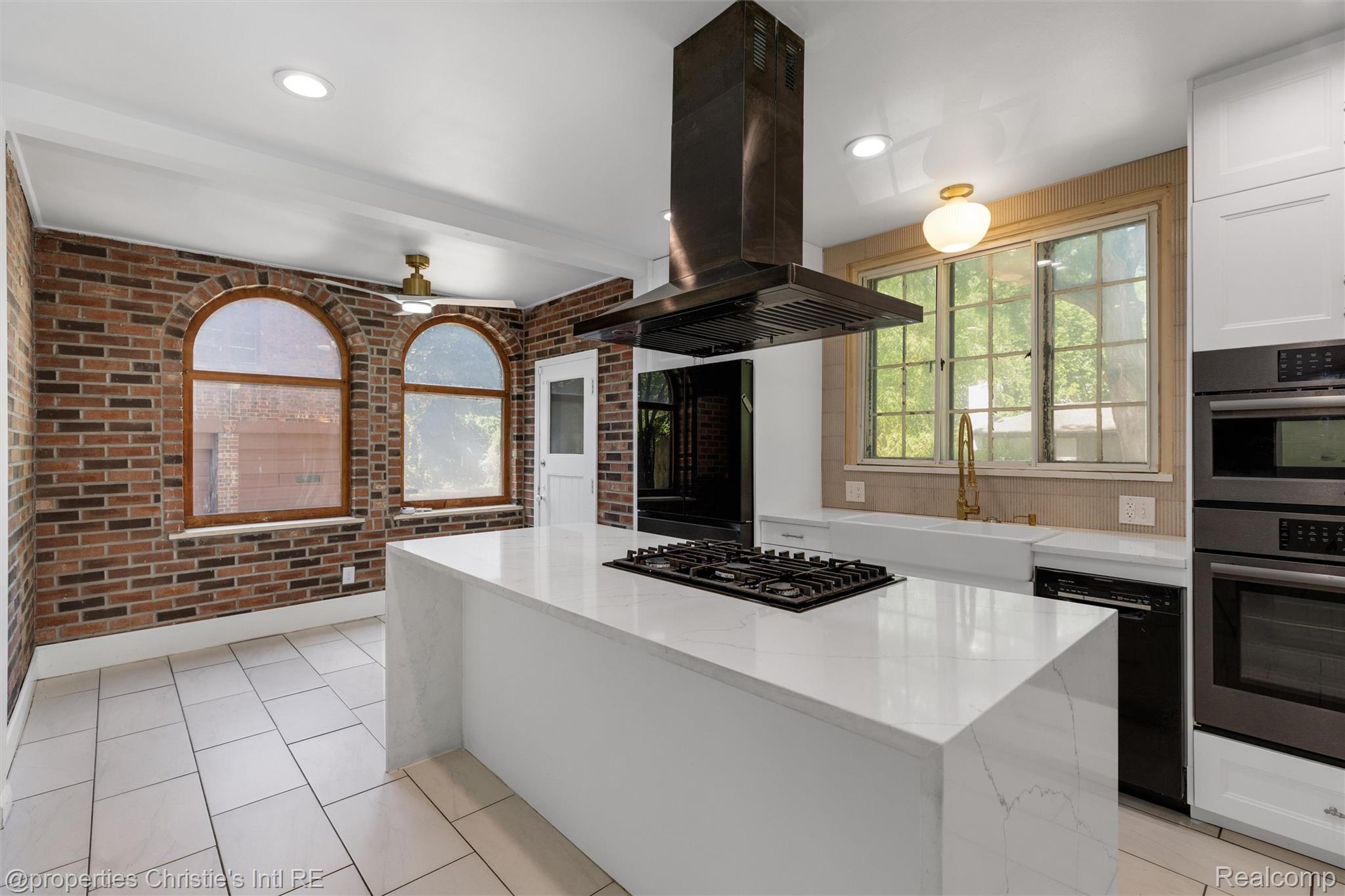 3205 Sherbourne Road