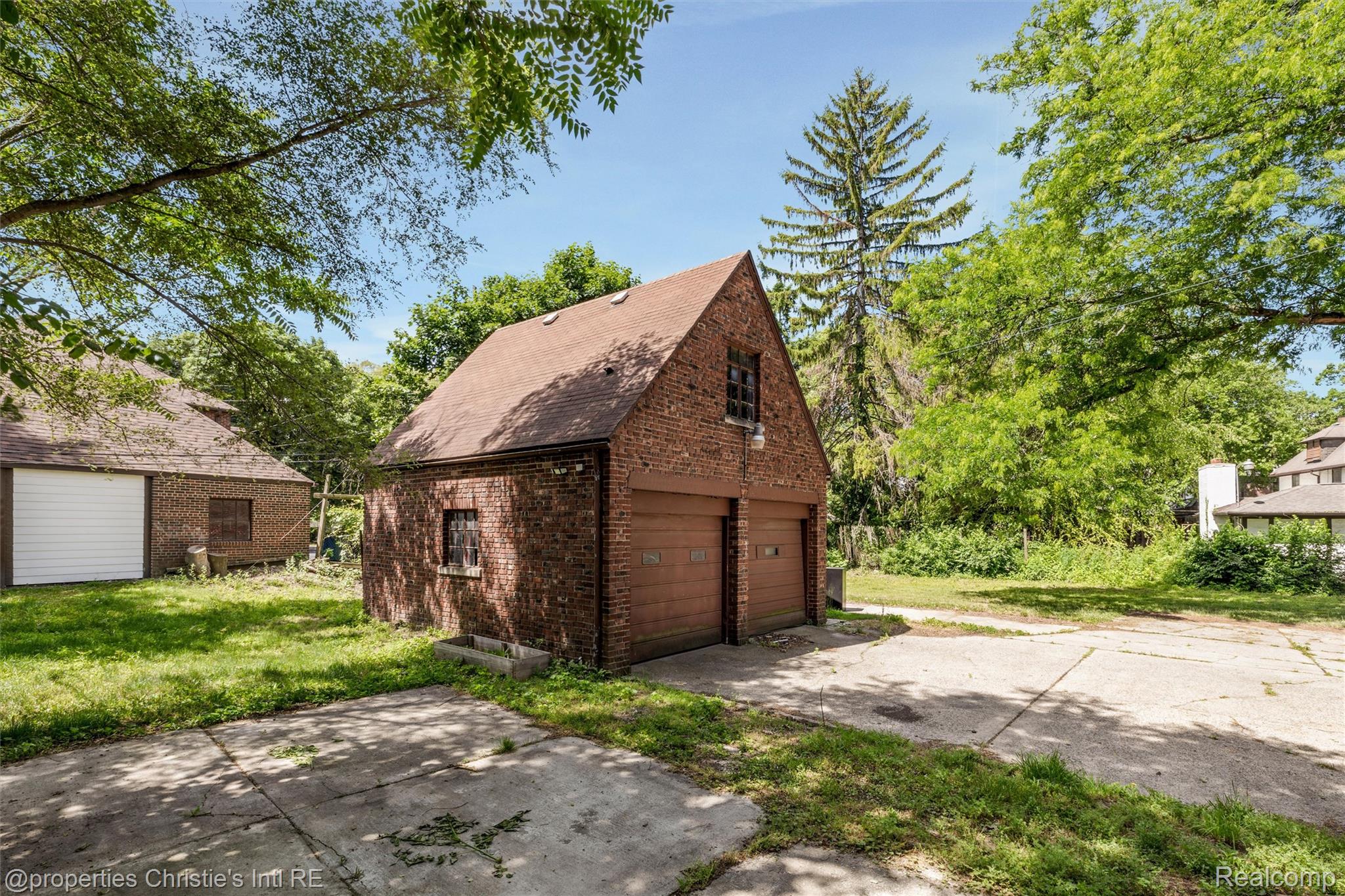 3205 Sherbourne Road
