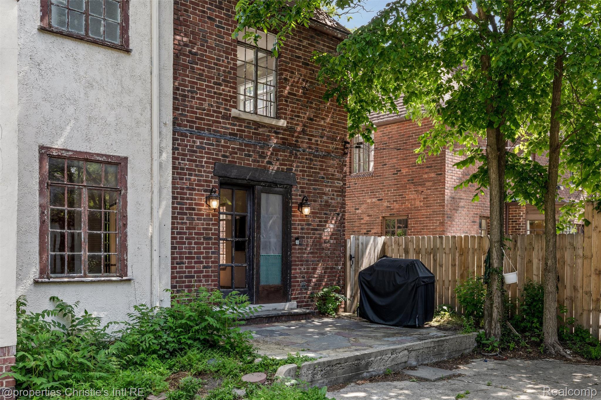 3205 Sherbourne Road
