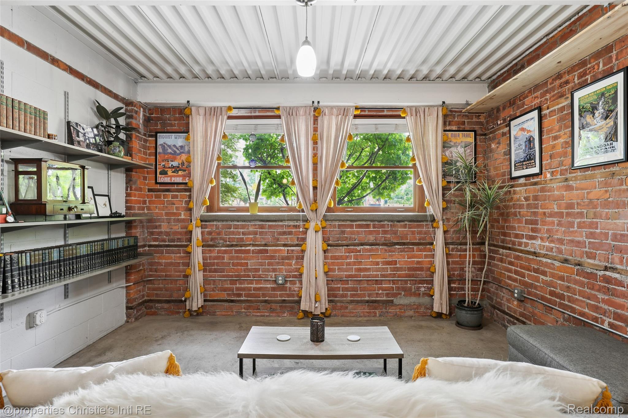 112 Watson Street 22