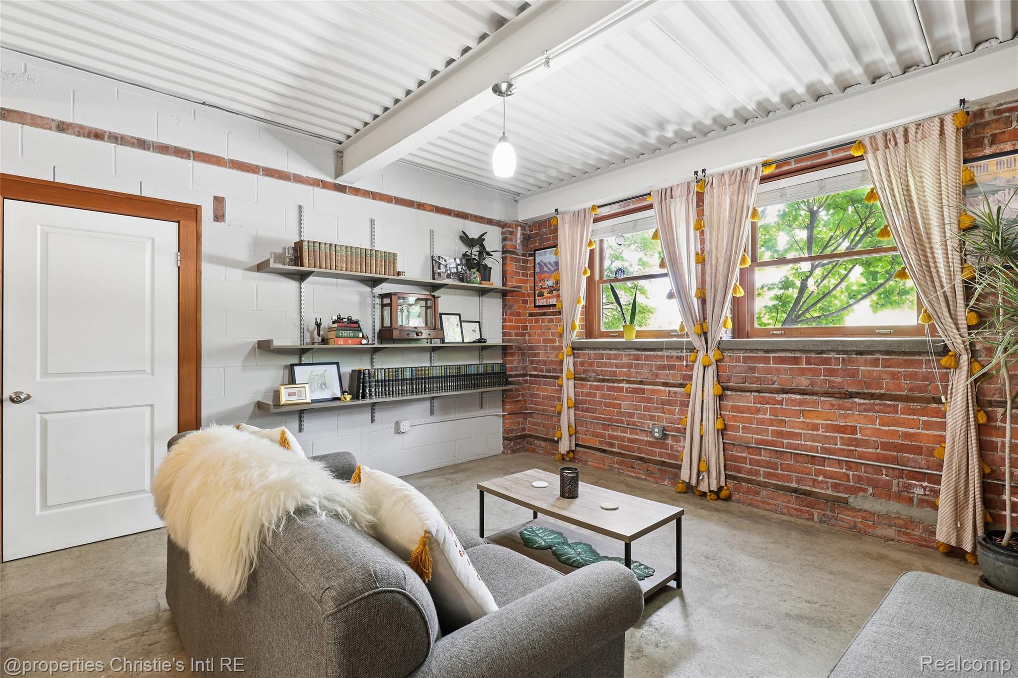 112 Watson Street 22