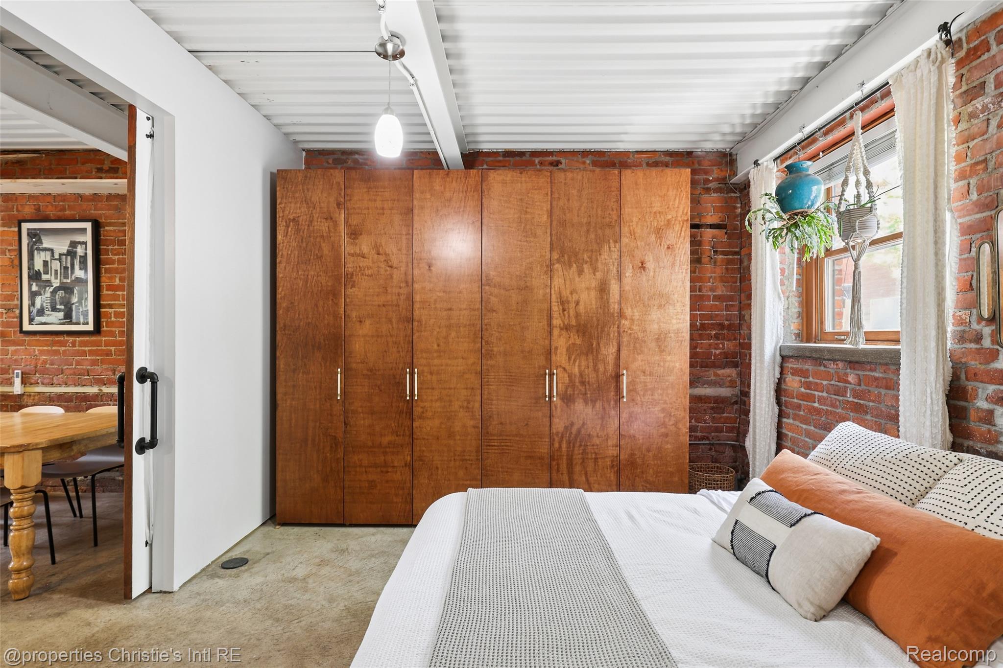 112 Watson Street 22