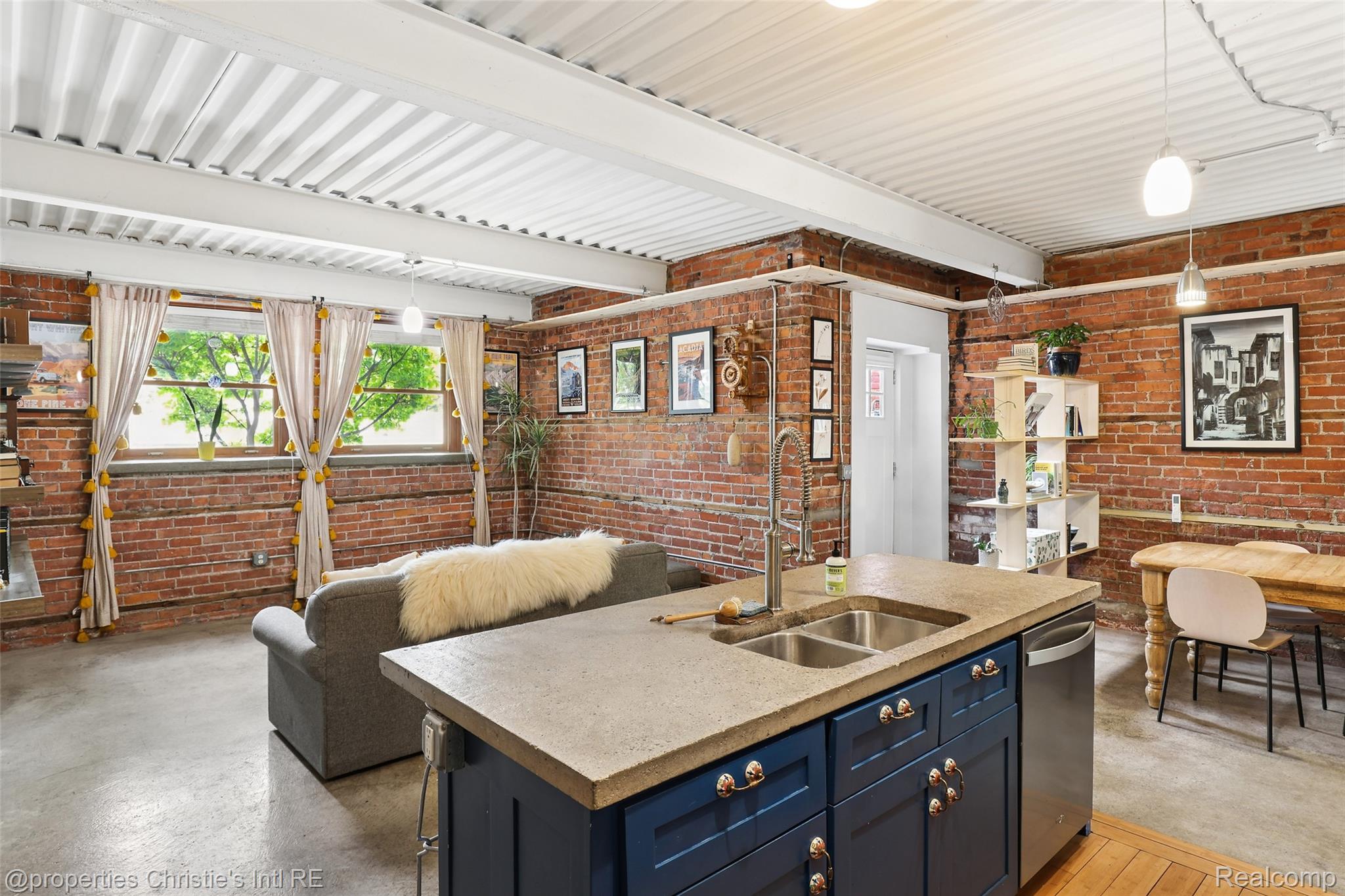 112 Watson Street 22