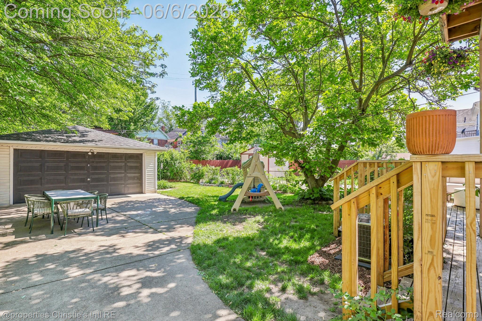 2239 Atkinson Street