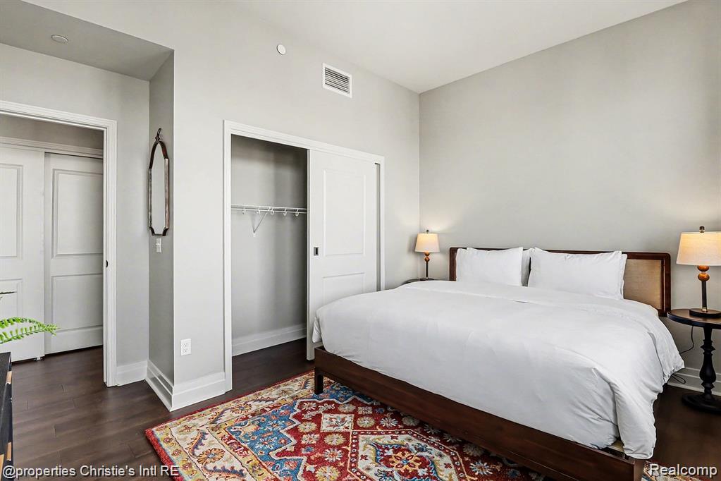 1 Park Avenue Unit: 1313