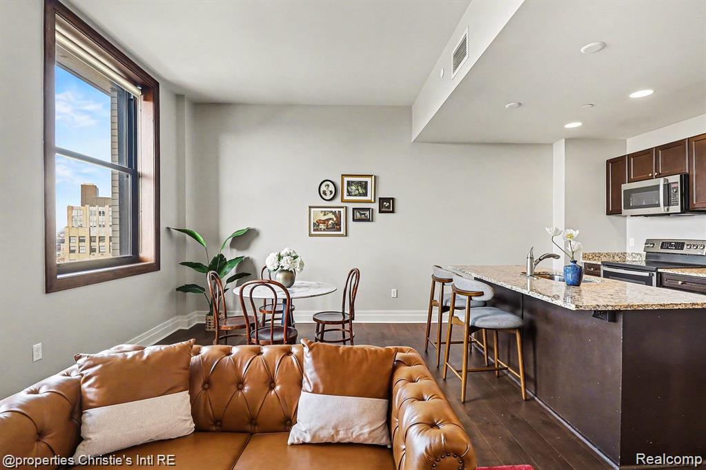 1 Park Avenue Unit: 1313