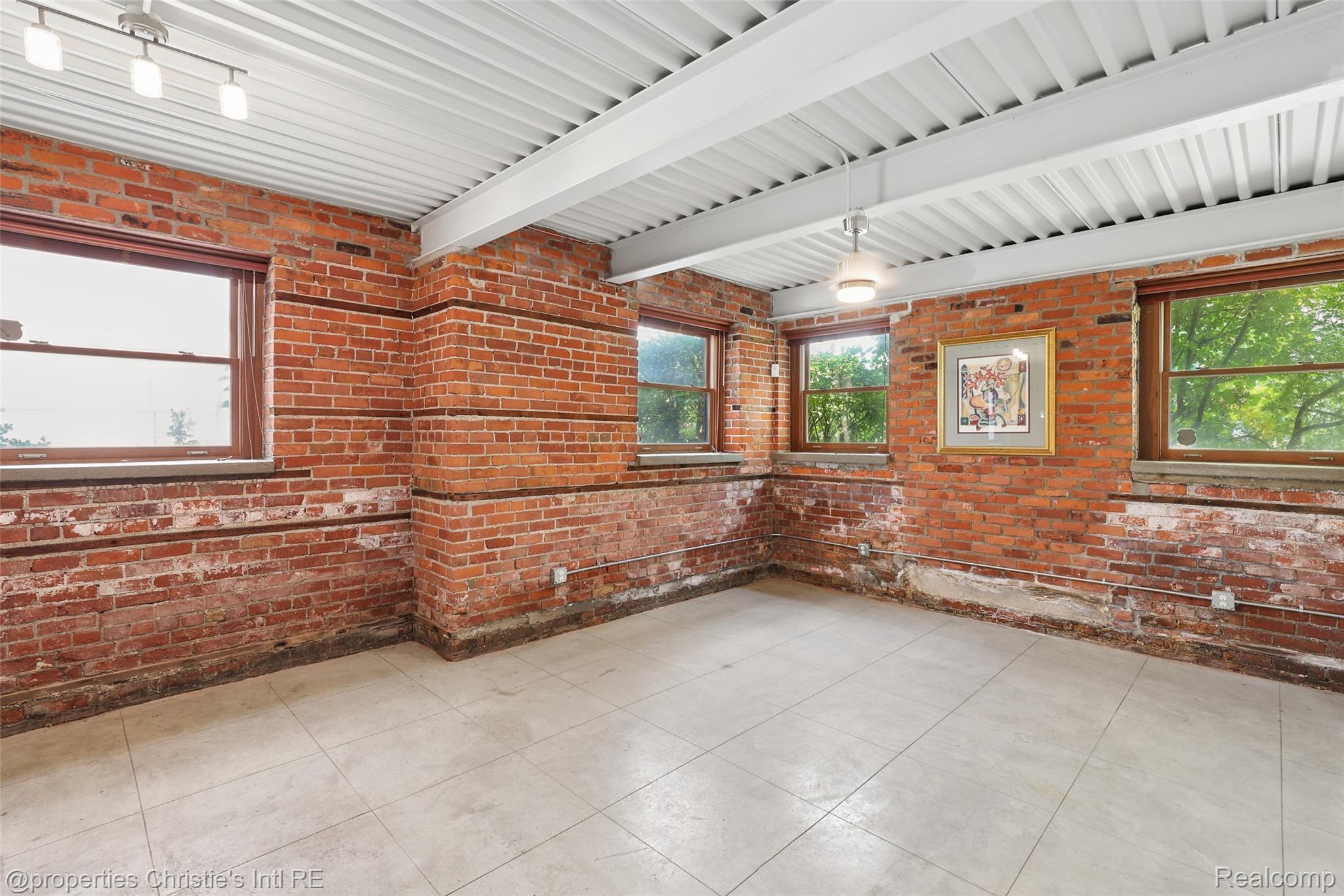 112 Watson Street Unit: 20