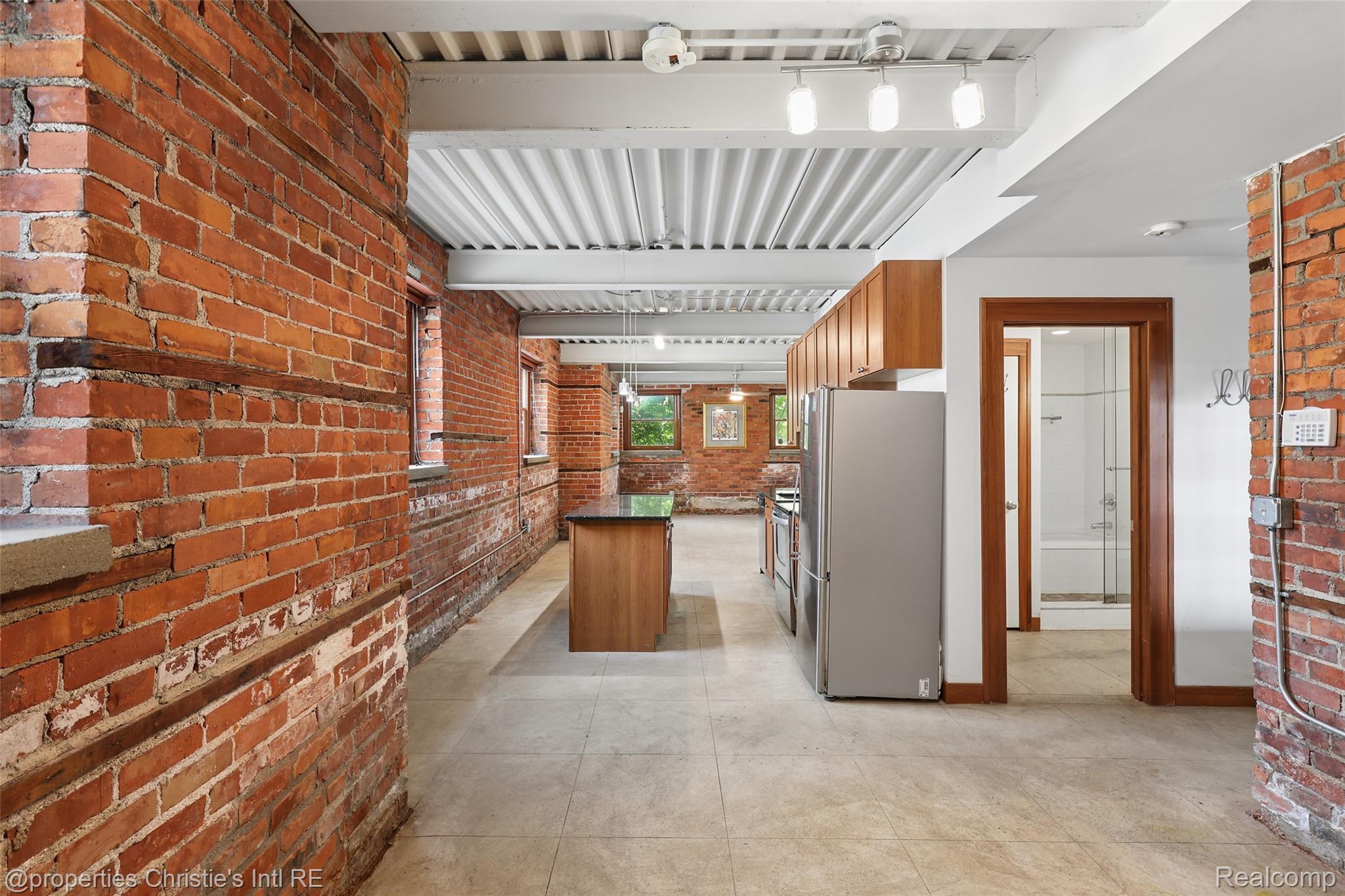 112 Watson Street Unit: 20